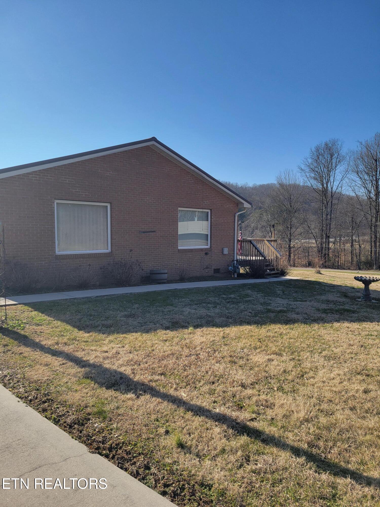 132 Ridgecrest Drive Harriman TN 37748