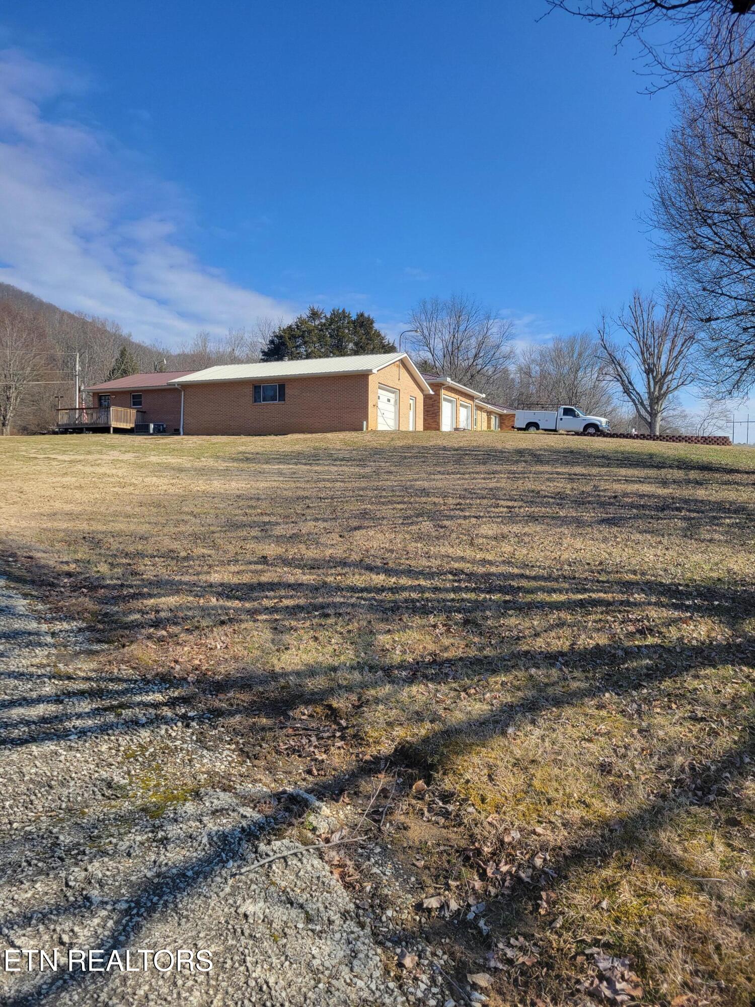132 Ridgecrest Drive Harriman TN 37748