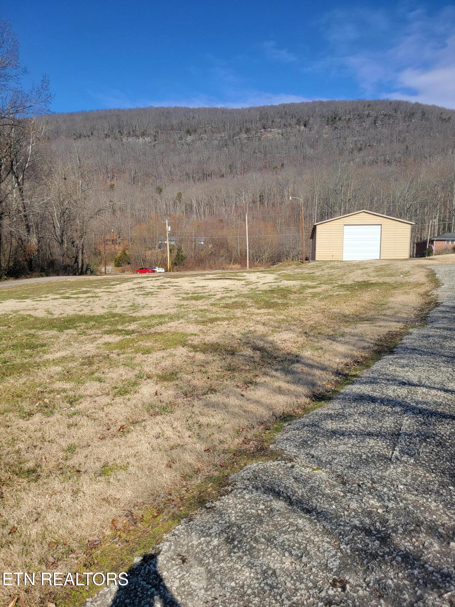 132 Ridgecrest Drive Harriman TN 37748