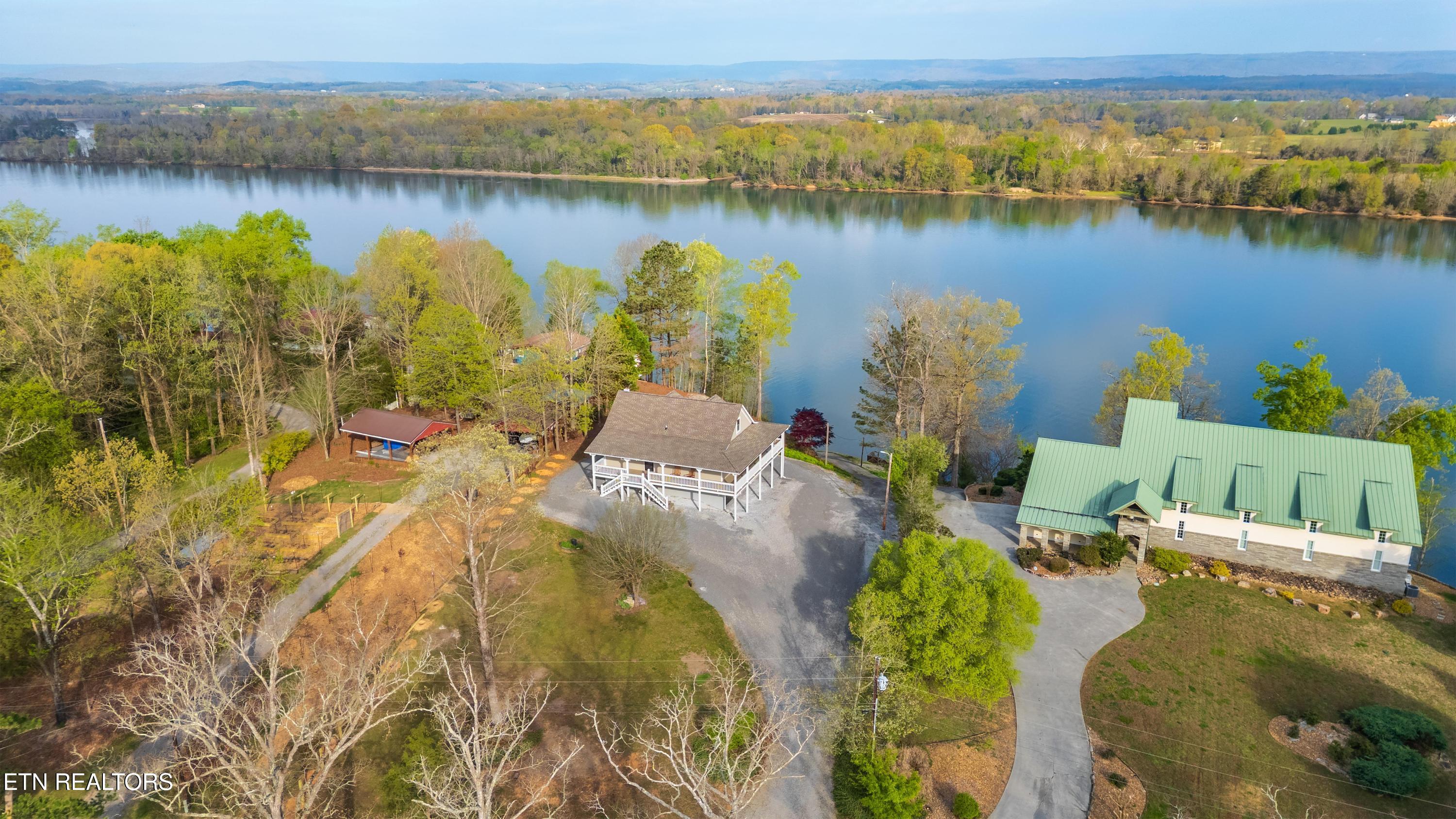 325 Russell Lane Decatur TN 37322