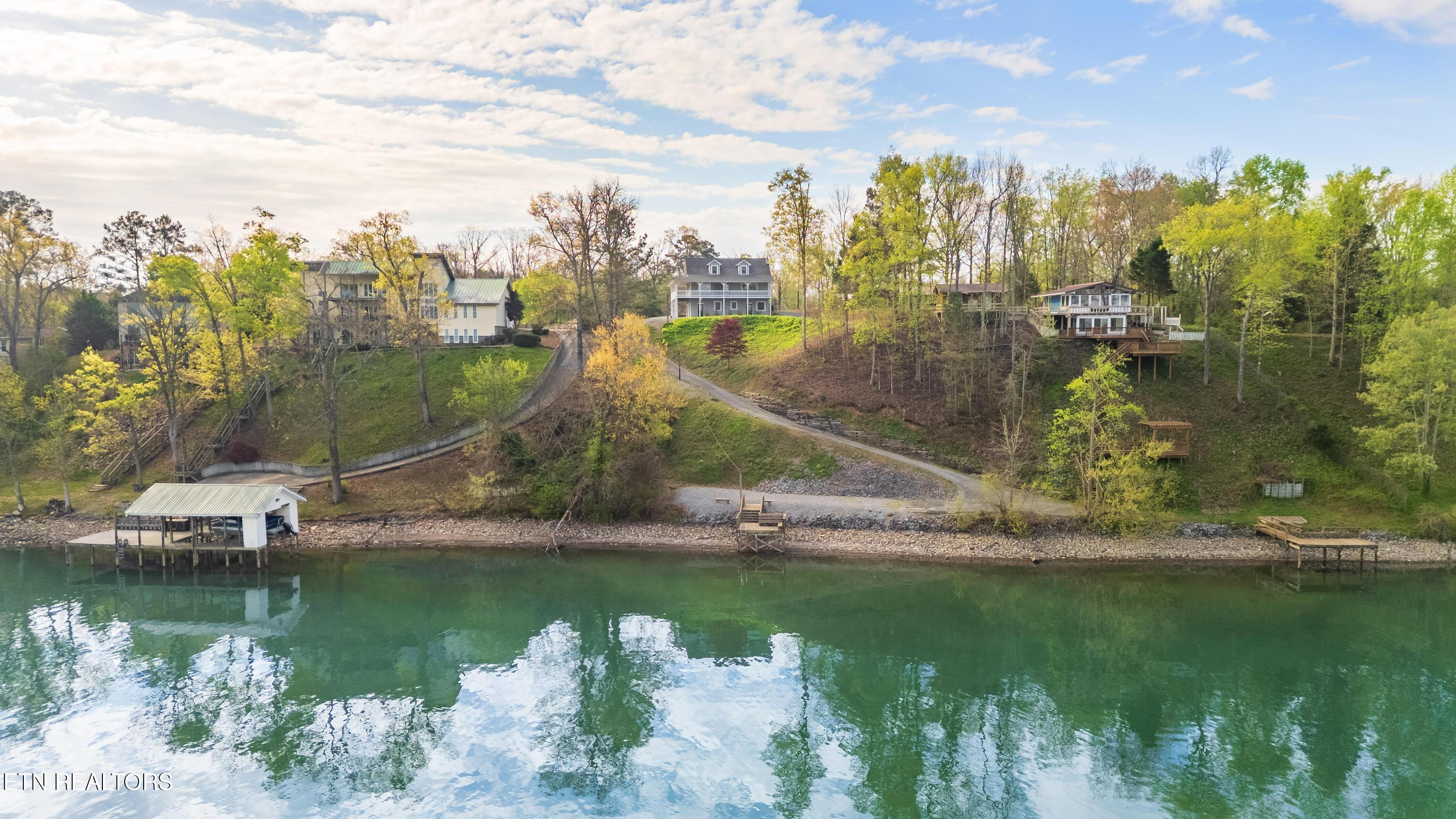 325 Russell Lane Decatur TN 37322