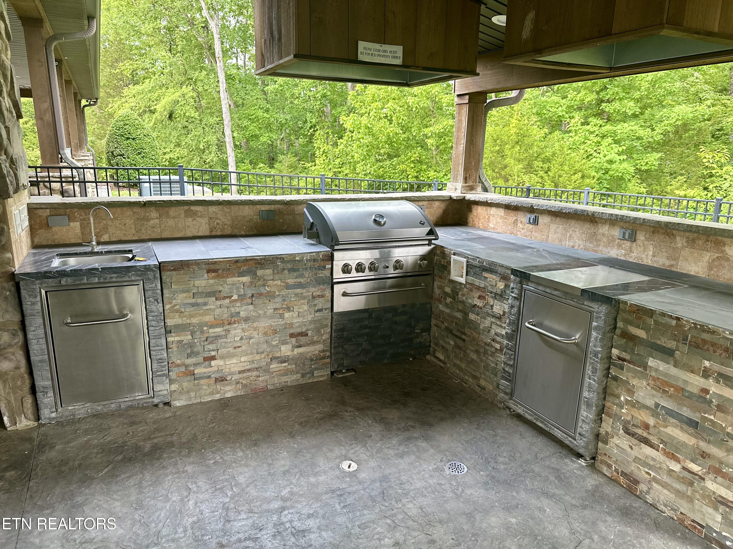 855 Blue Herring Way Sevierville TN 37876