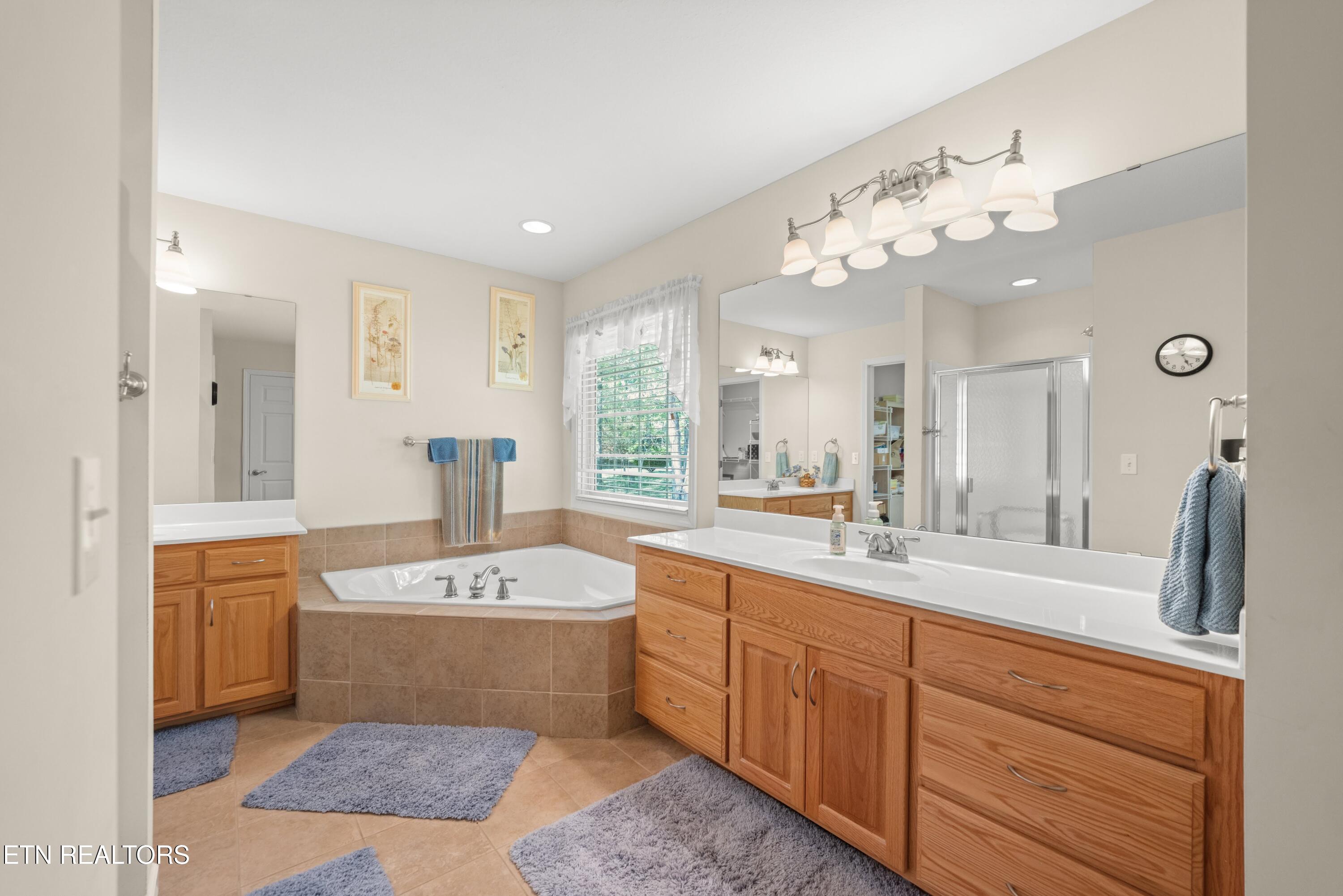 957 Stonecrest Loop Crossville TN 38571