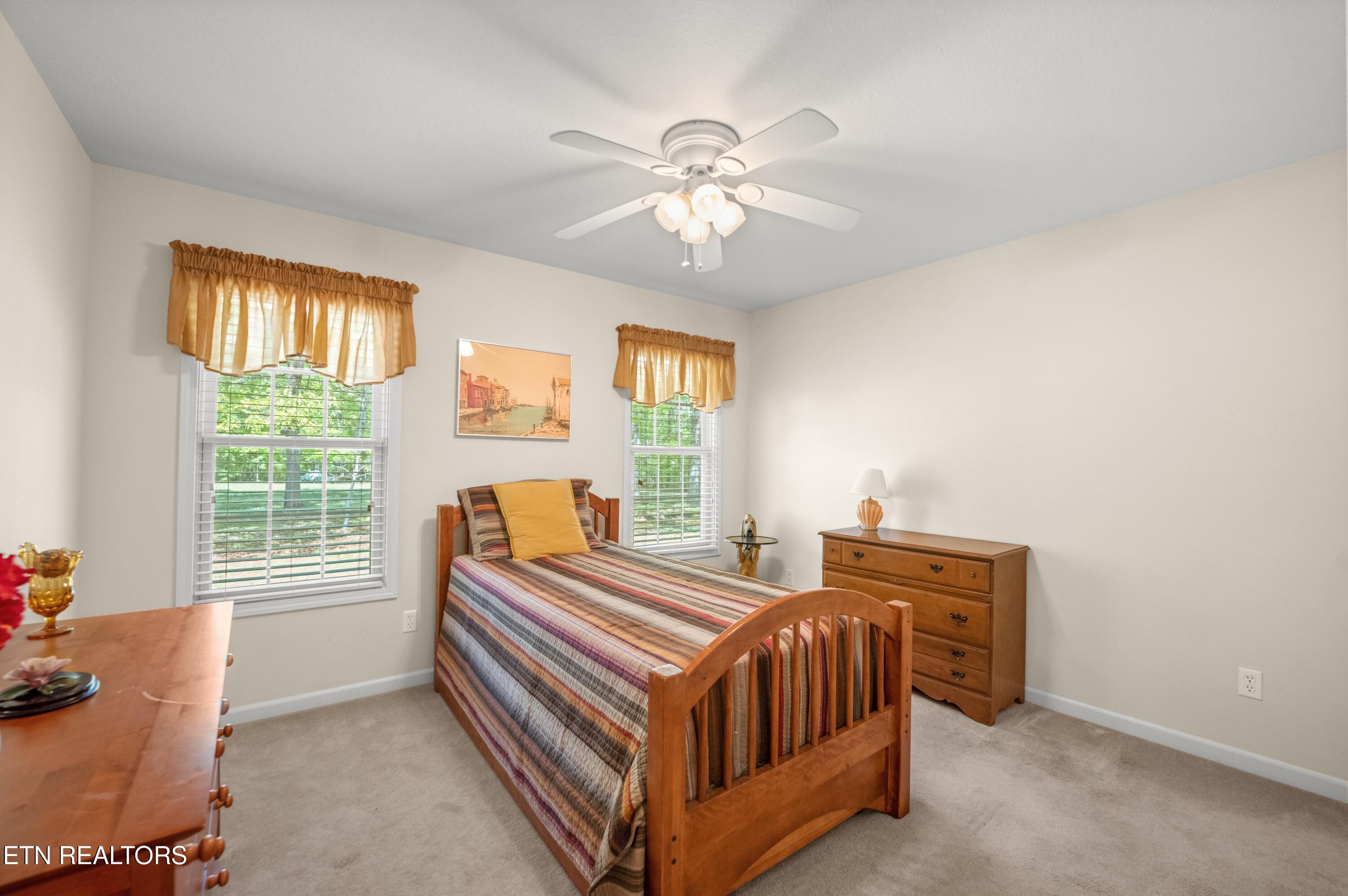 957 Stonecrest Loop Crossville TN 38571