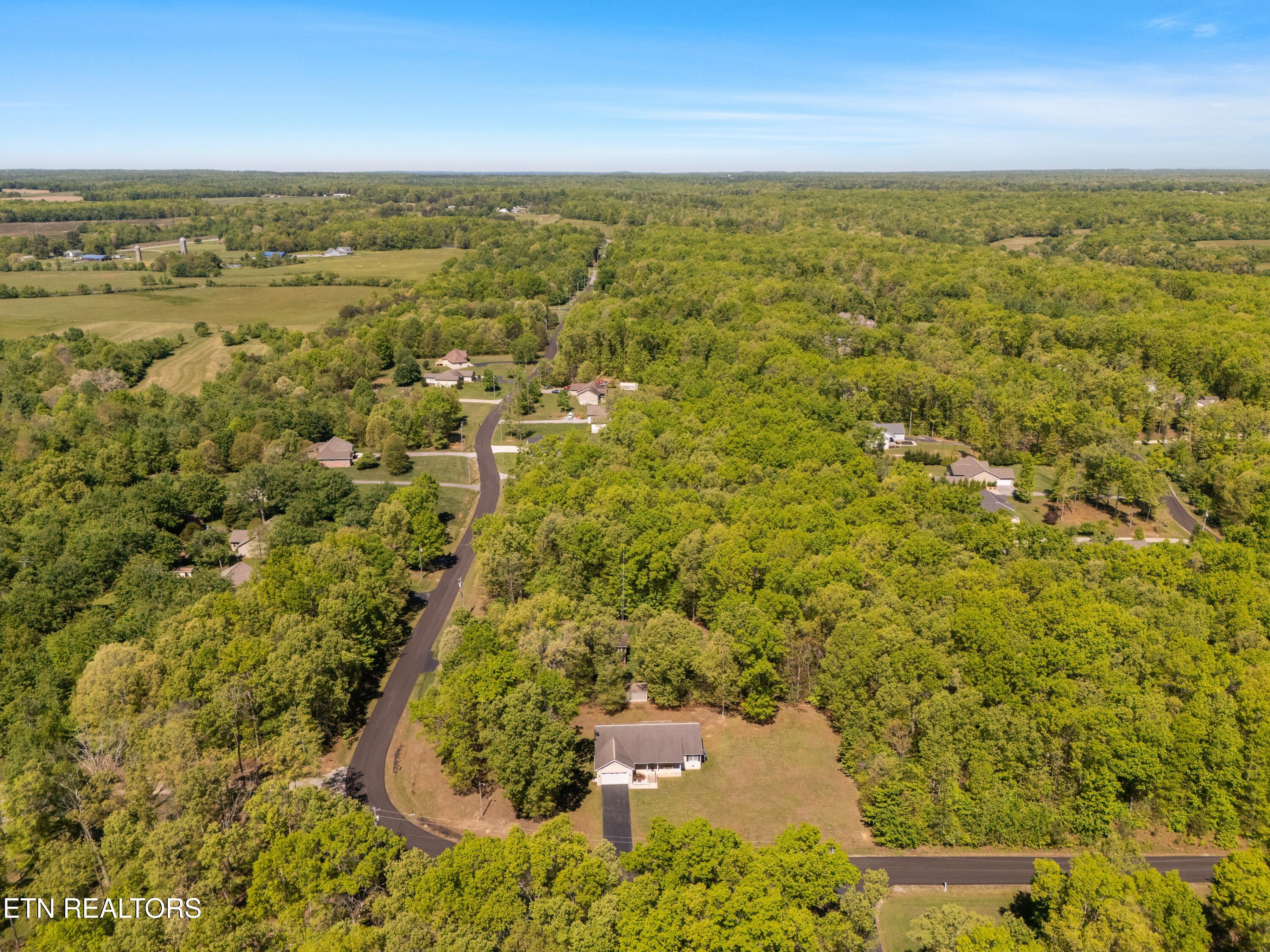957 Stonecrest Loop Crossville TN 38571