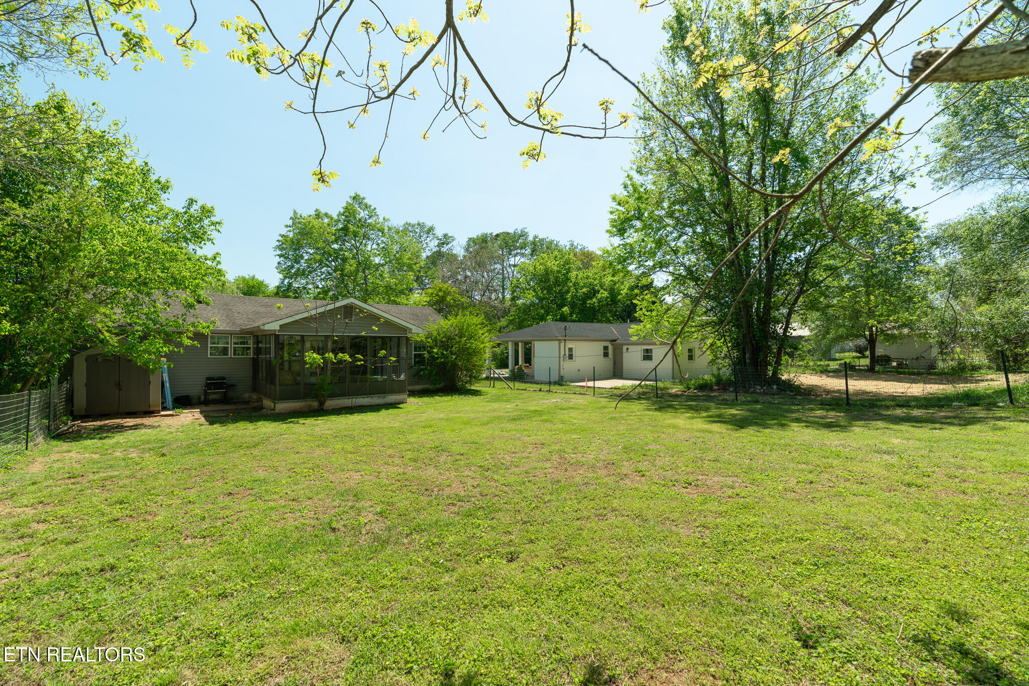 912 Barnabas Street Athens TN 37303