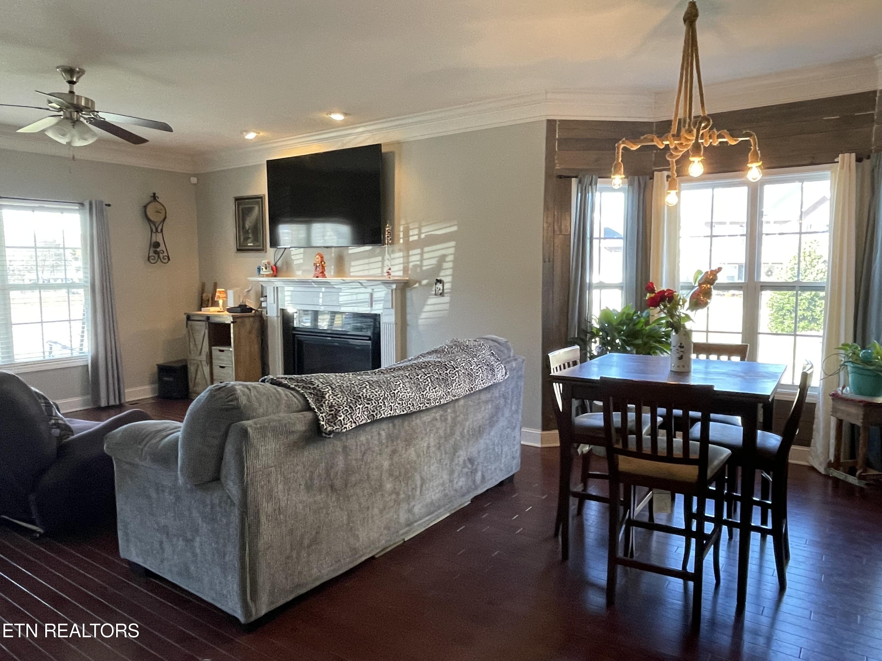 2566 Sparkling Star Lane Knoxville TN 37931