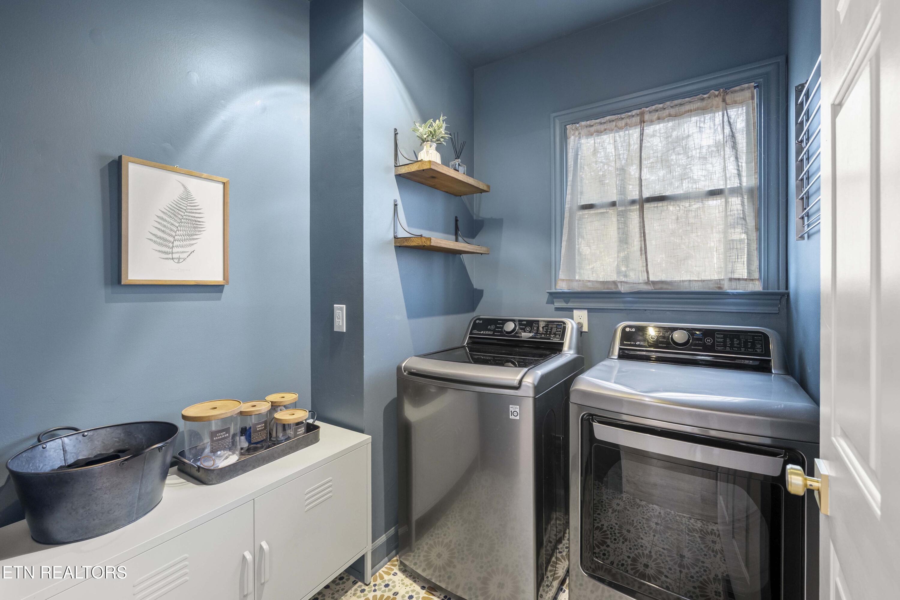 465 W Hillvale Turn Knoxville TN 37919
