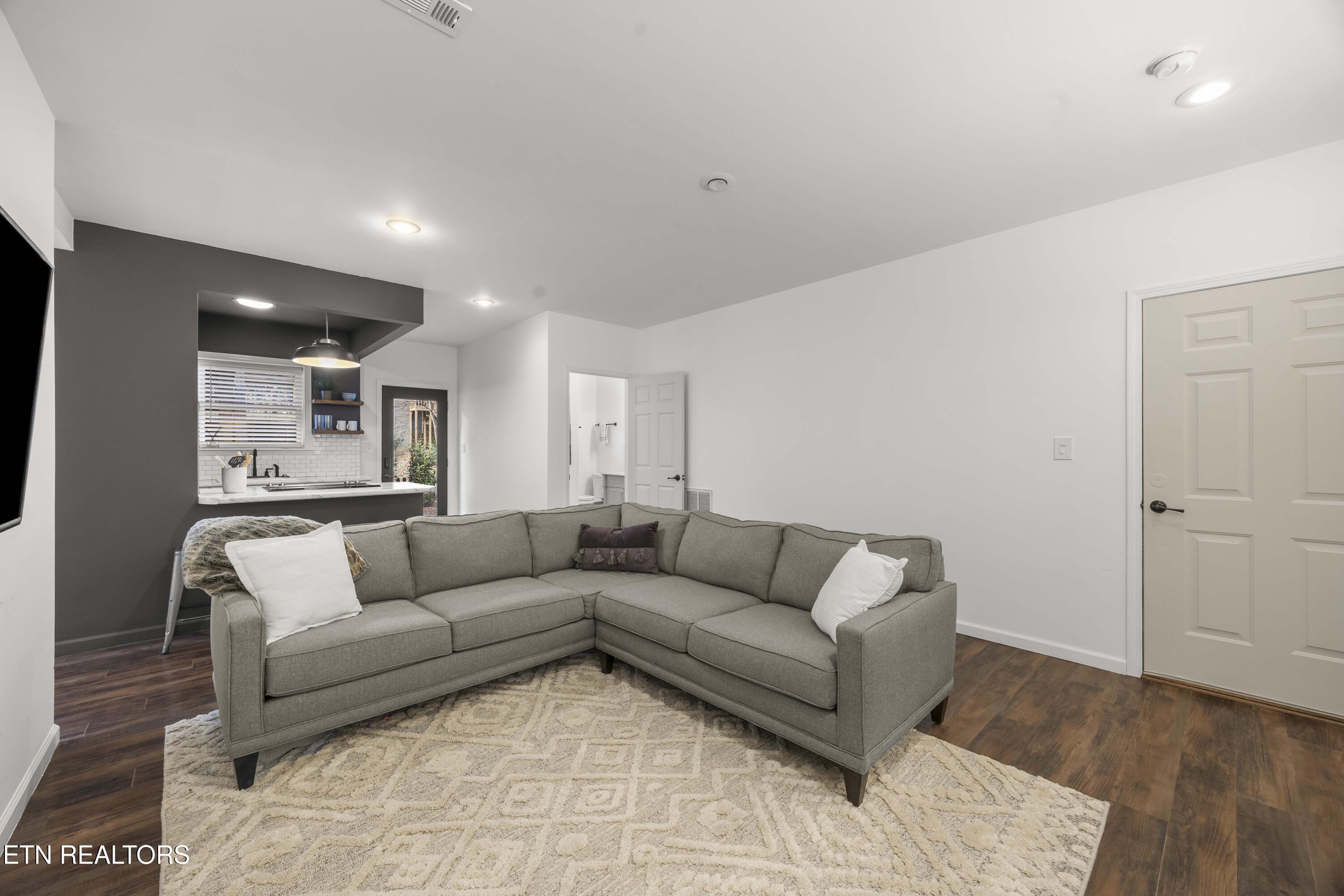 465 W Hillvale Turn Knoxville TN 37919