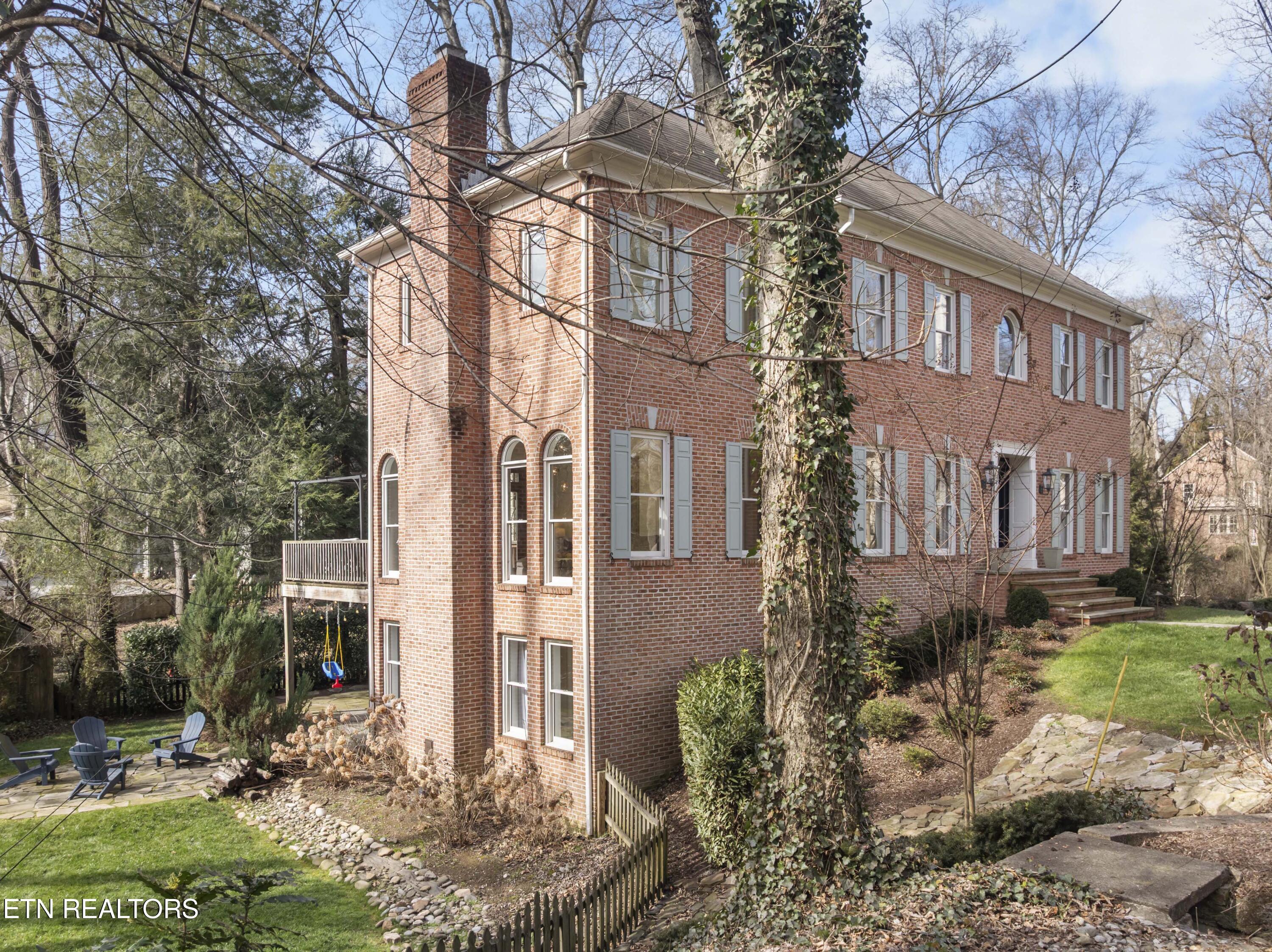 465 W Hillvale Turn Knoxville TN 37919