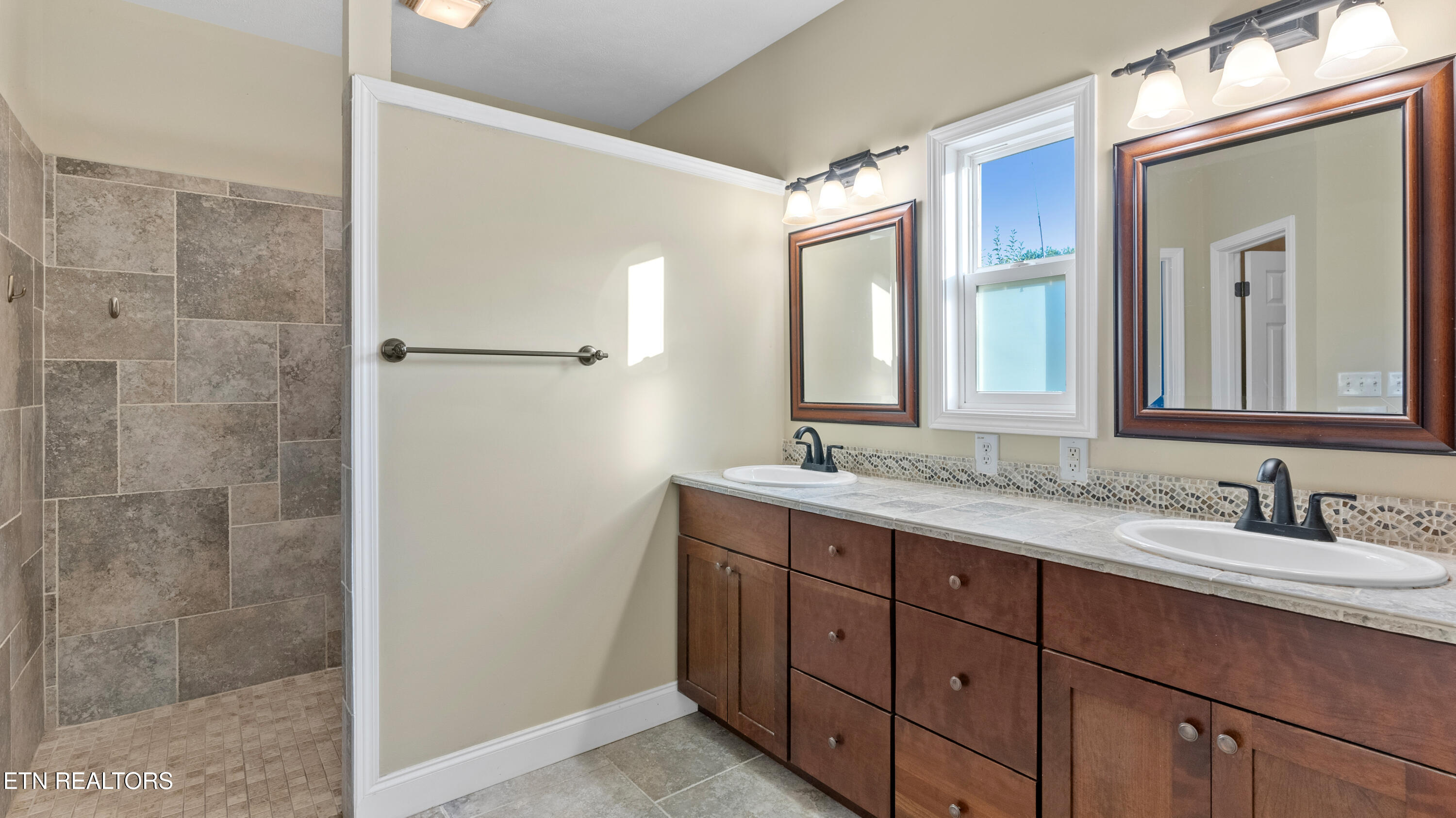 1545 Seven Oaks Drive Morristown TN 37814
