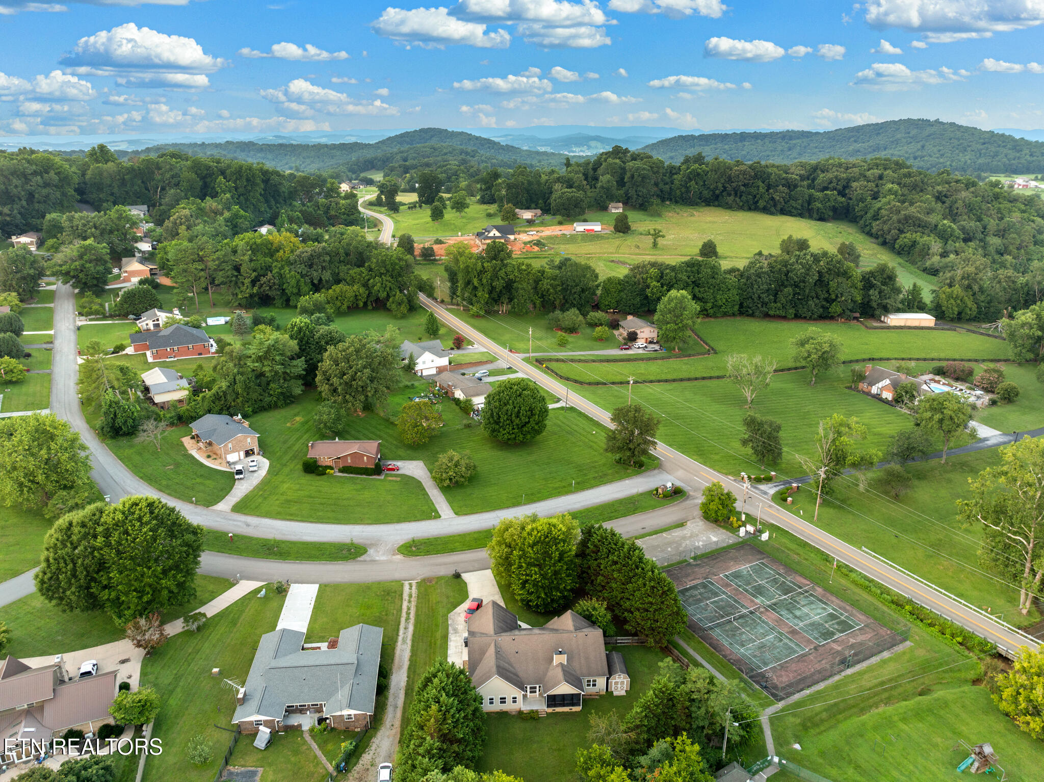 1545 Seven Oaks Drive Morristown TN 37814