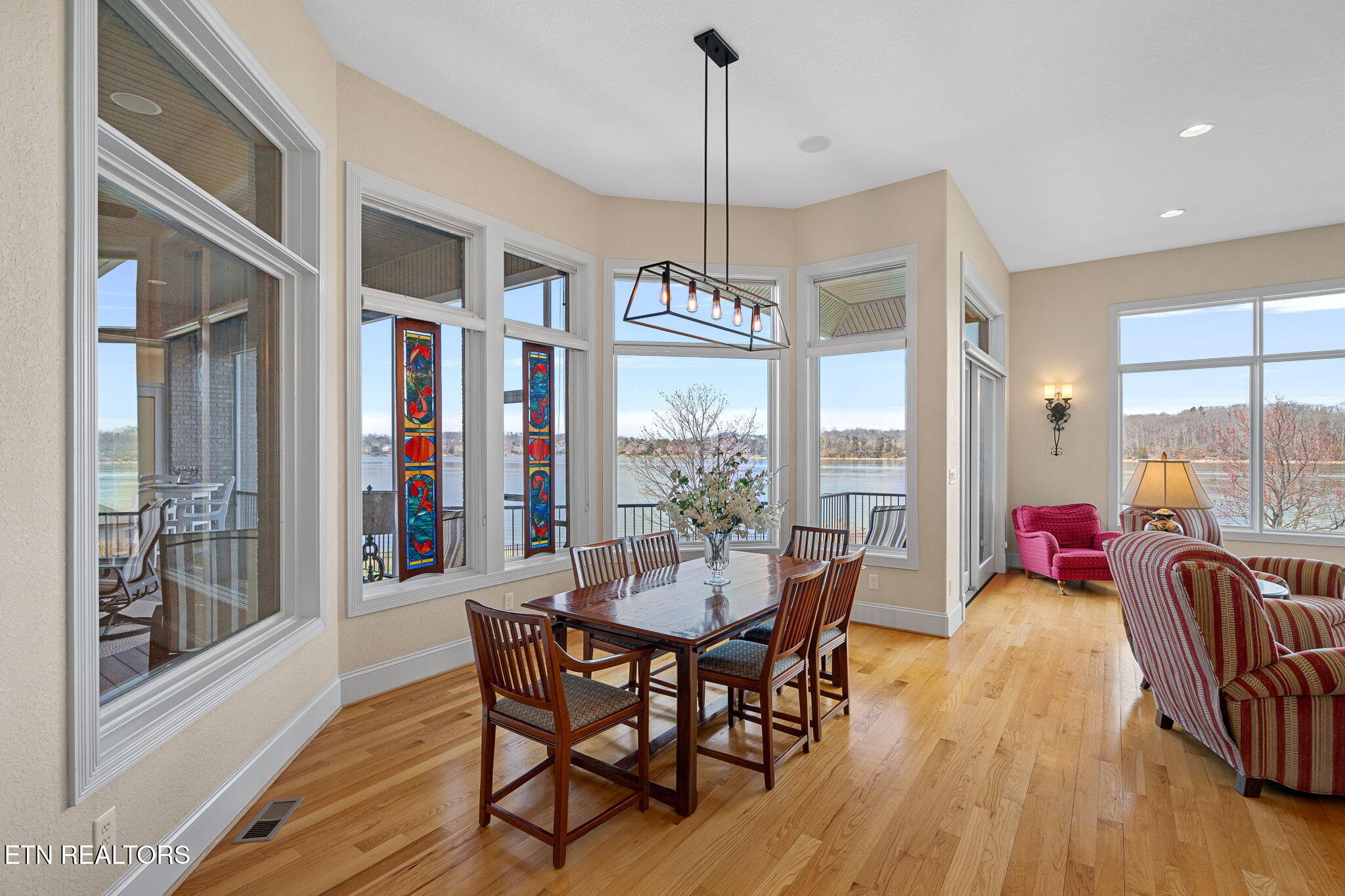 3726 Promontory Point Louisville TN 37777
