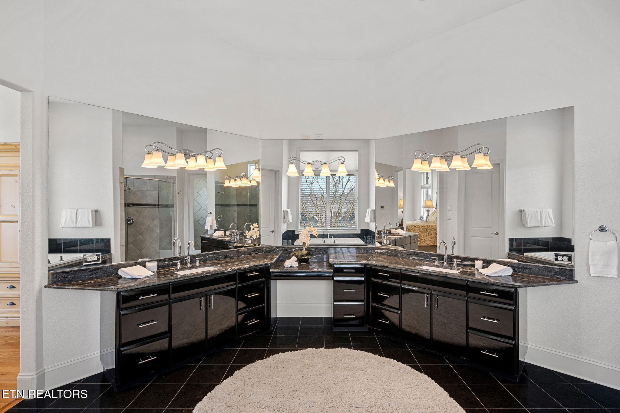 3726 Promontory Point Louisville TN 37777