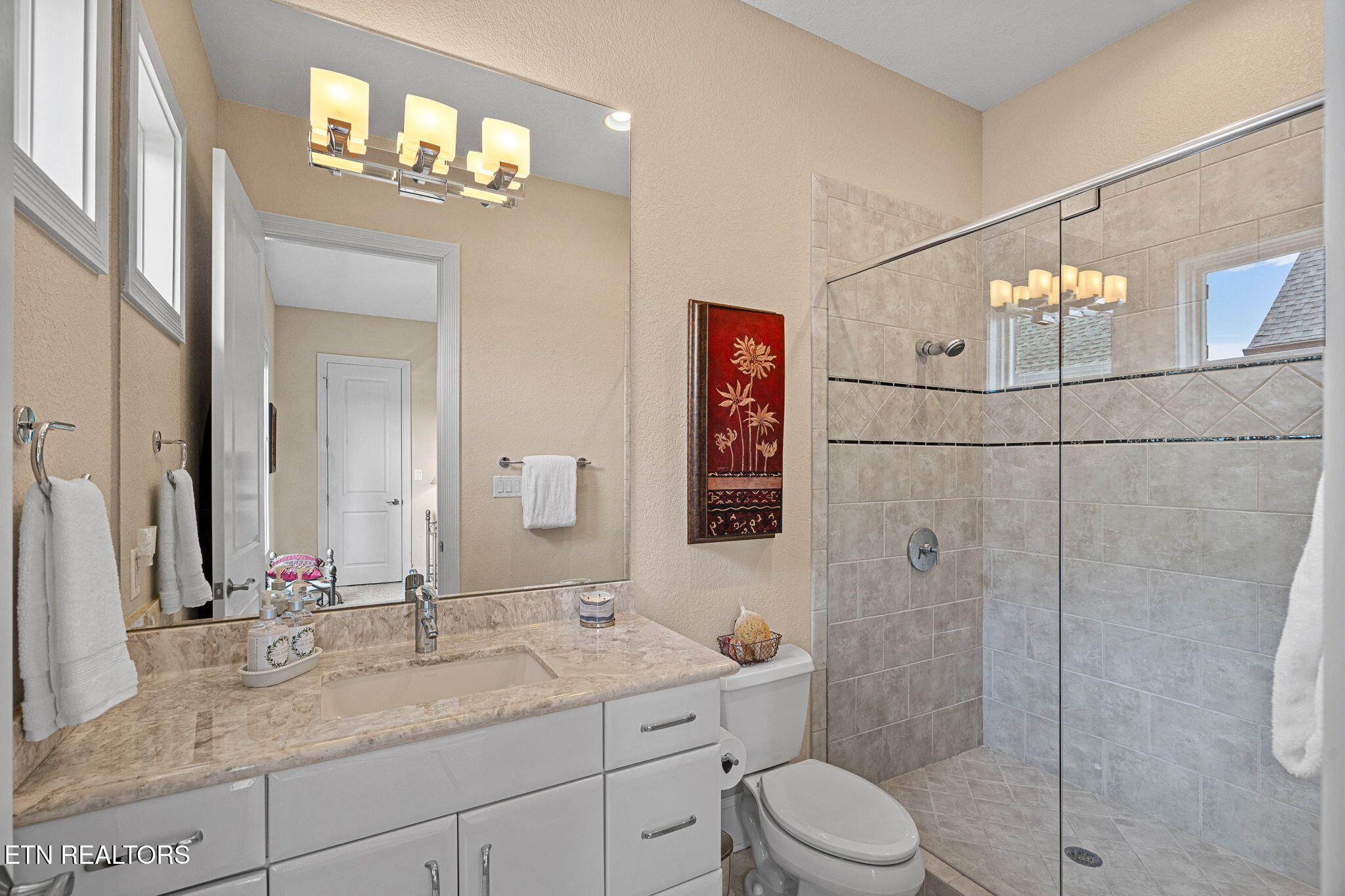 3726 Promontory Point Louisville TN 37777