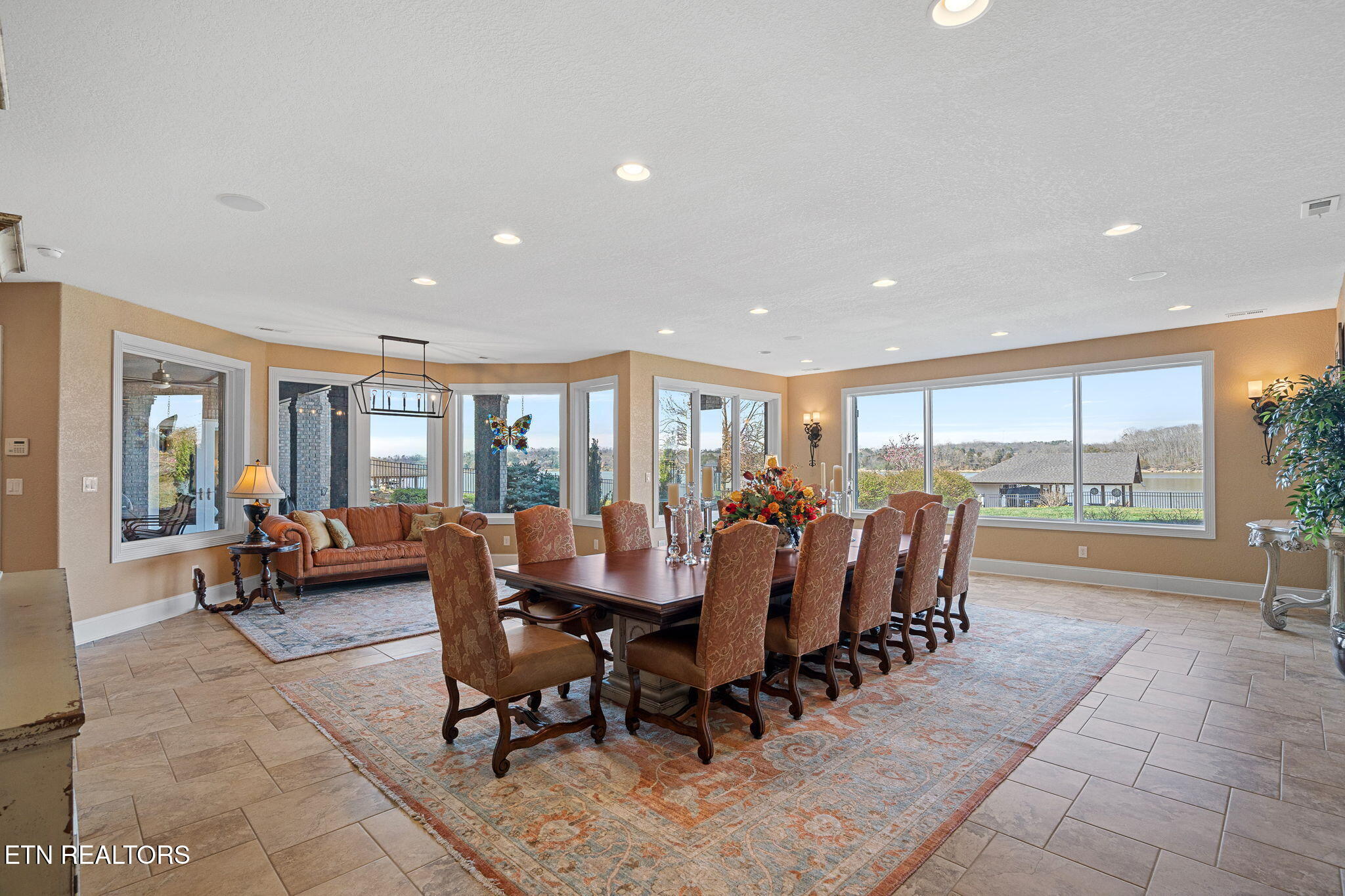 3726 Promontory Point Louisville TN 37777