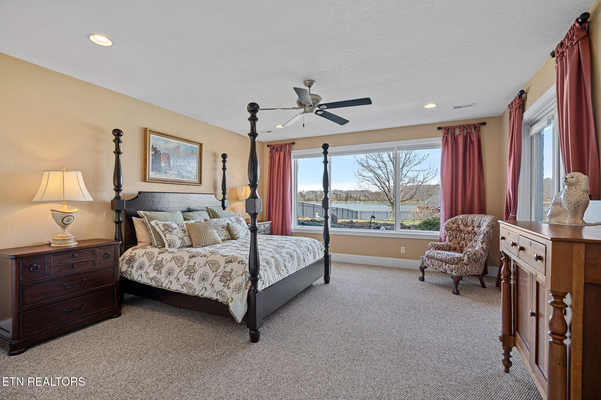 3726 Promontory Point Louisville TN 37777