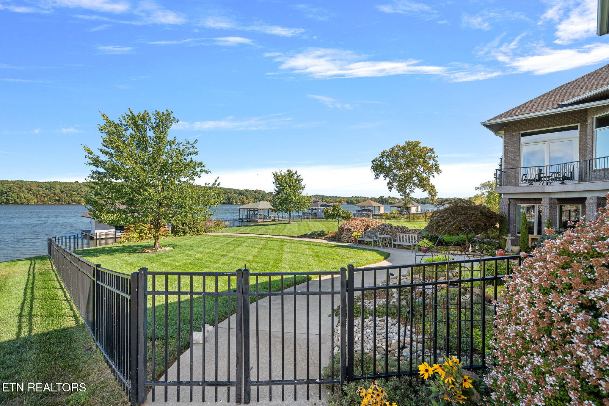3726 Promontory Point Louisville TN 37777