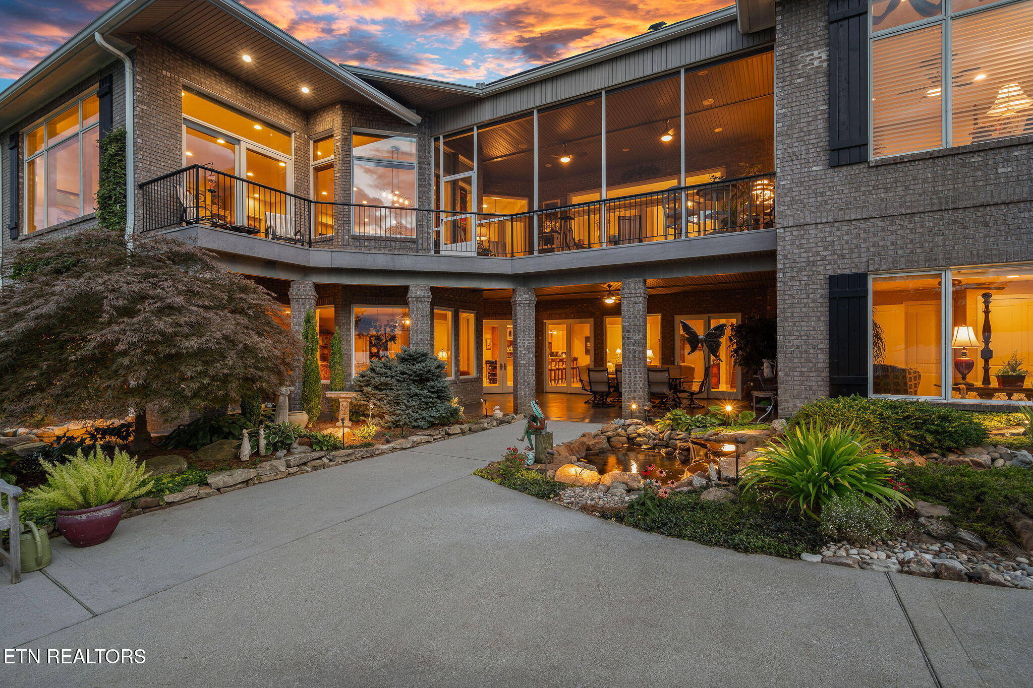 3726 Promontory Point Louisville TN 37777
