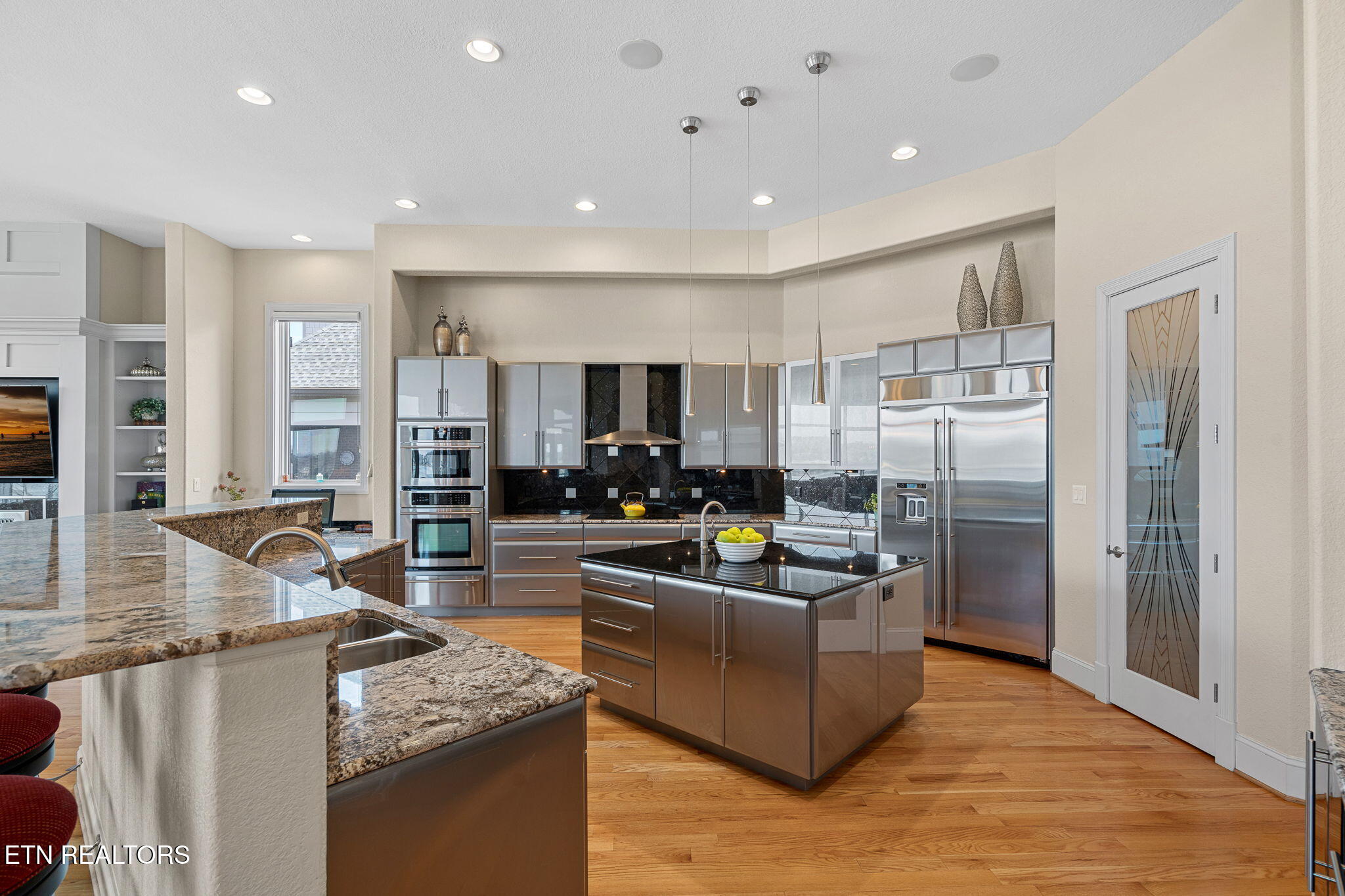3726 Promontory Point Louisville TN 37777