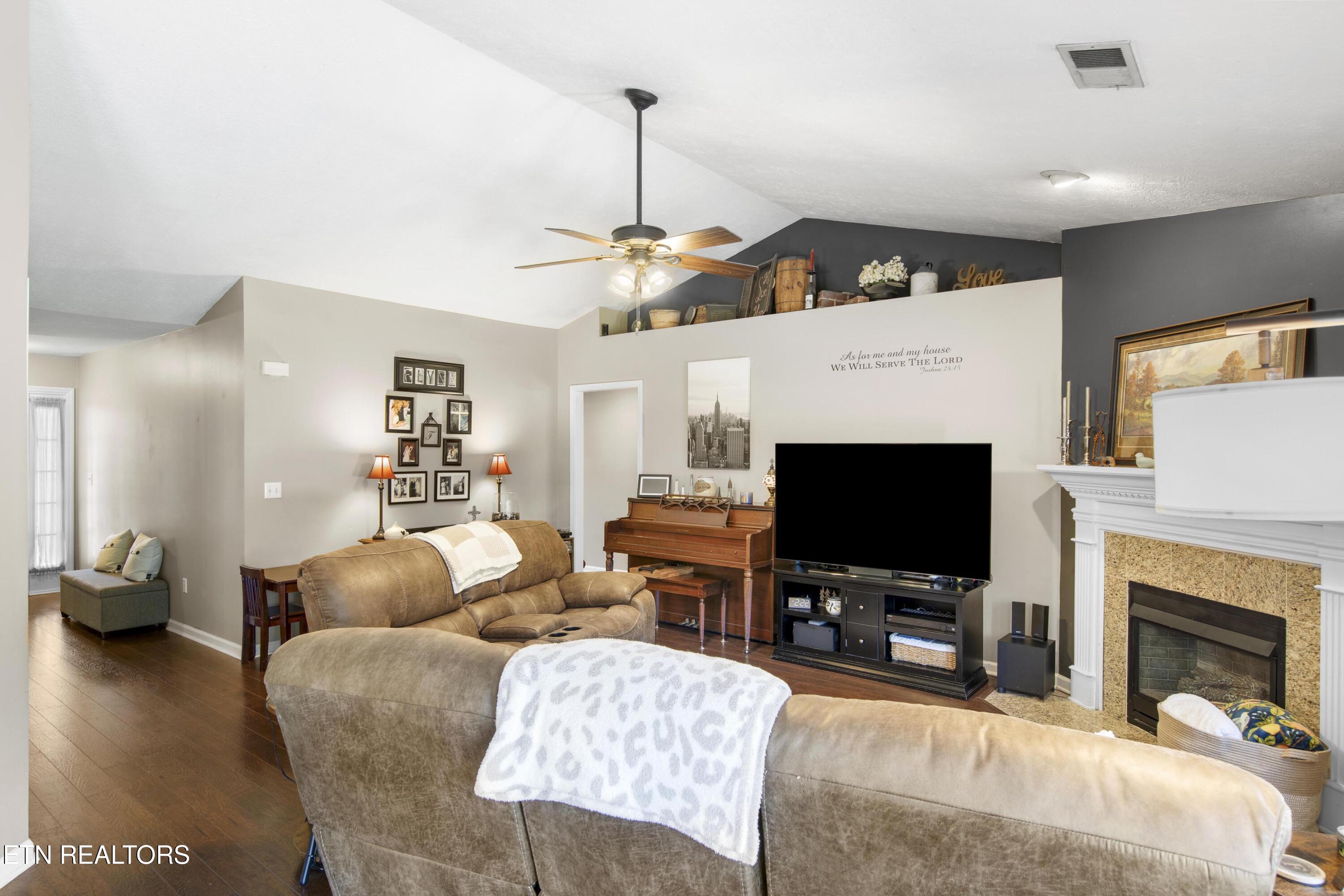 548 Pebble Creek Road Knoxville TN 37918