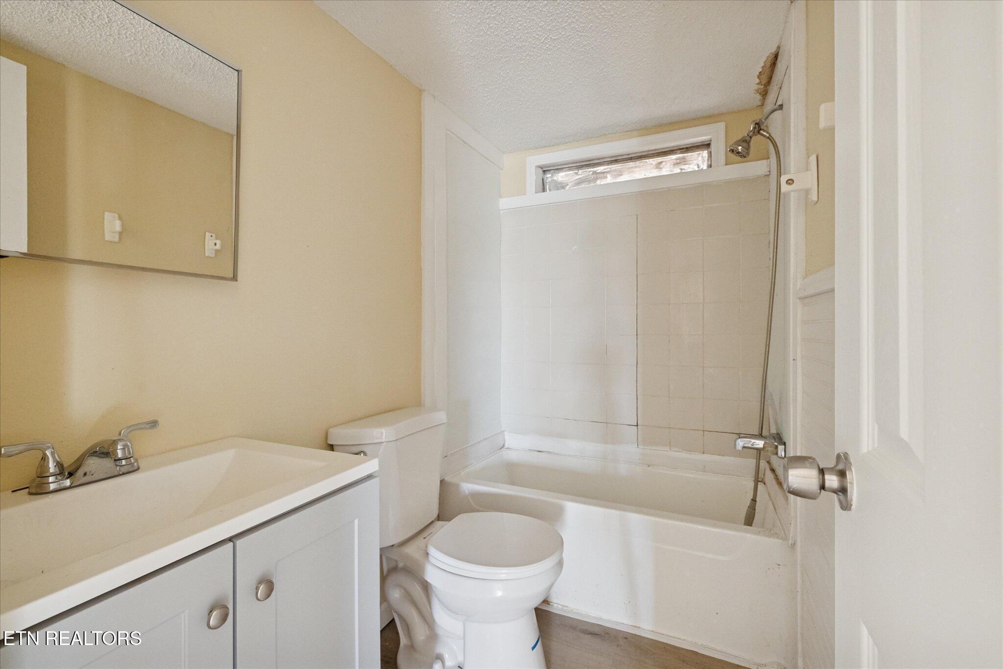 753 Hidden Glen Lane Knoxville TN 37922