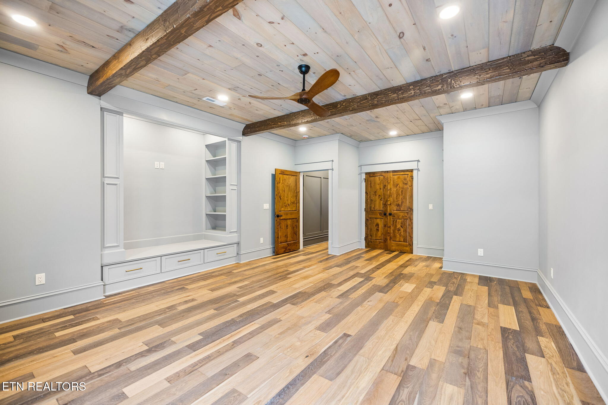 645 Douglas Ridge Drive Dandridge TN 37725