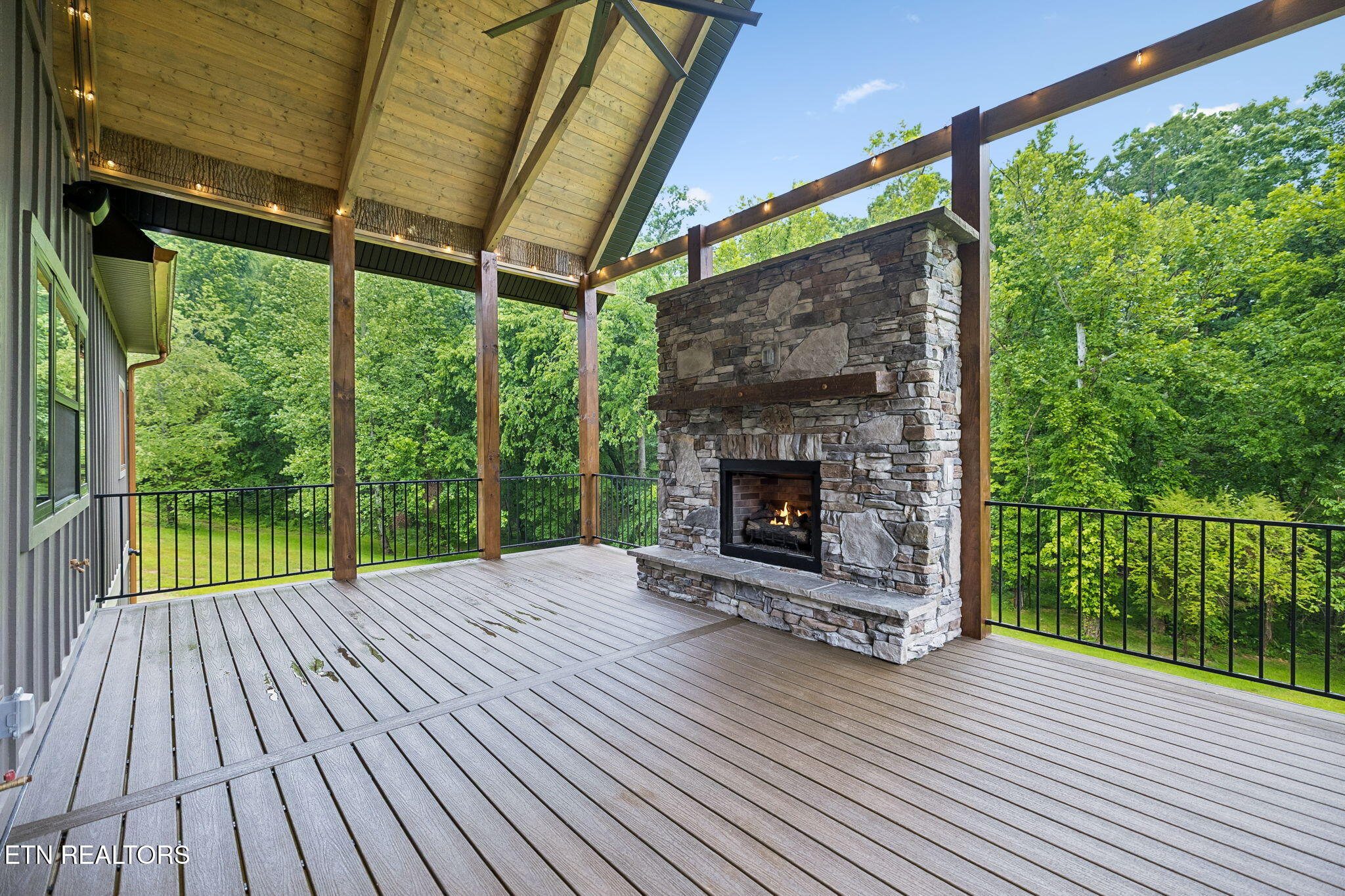 645 Douglas Ridge Drive Dandridge TN 37725