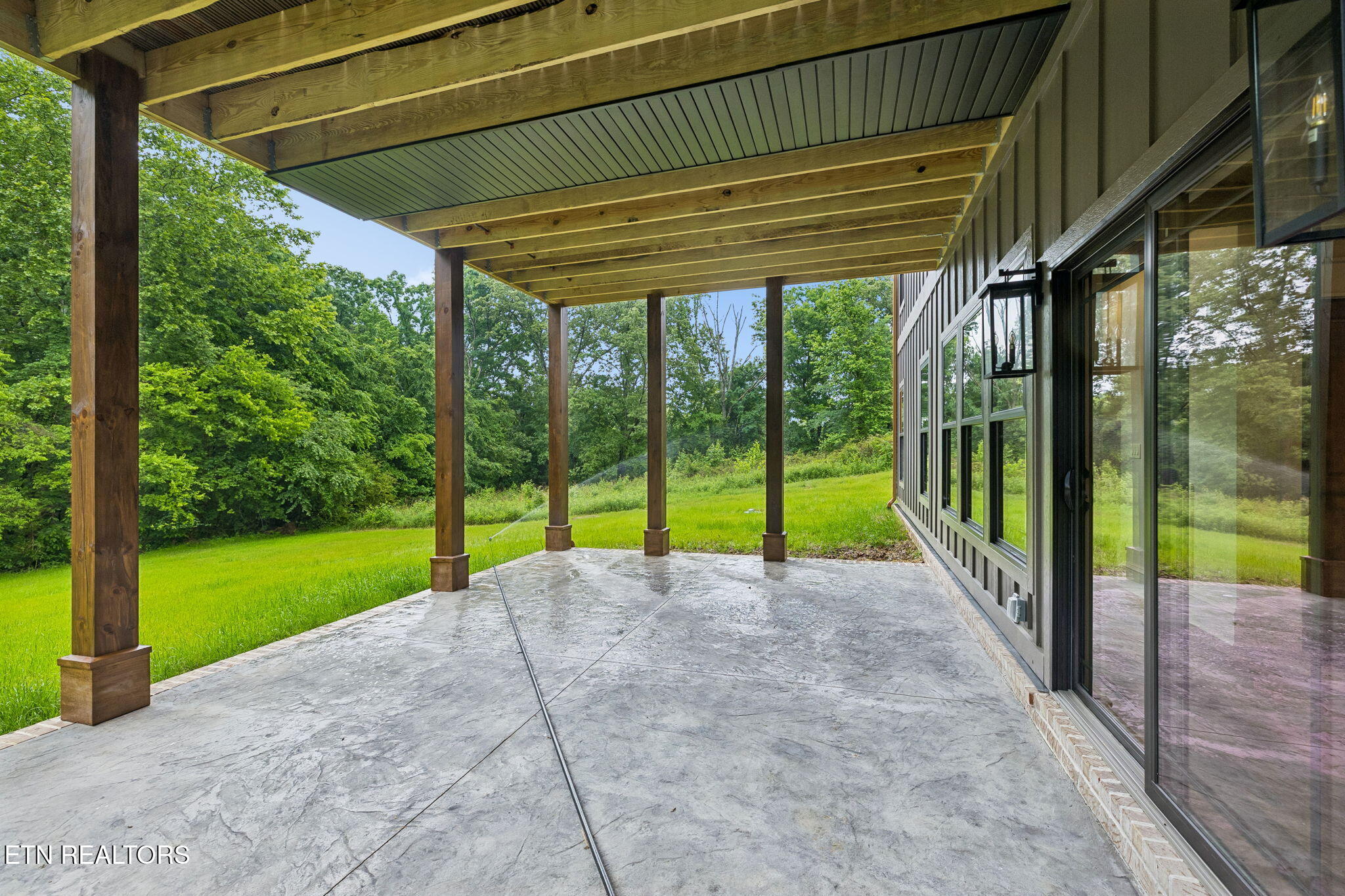 645 Douglas Ridge Drive Dandridge TN 37725