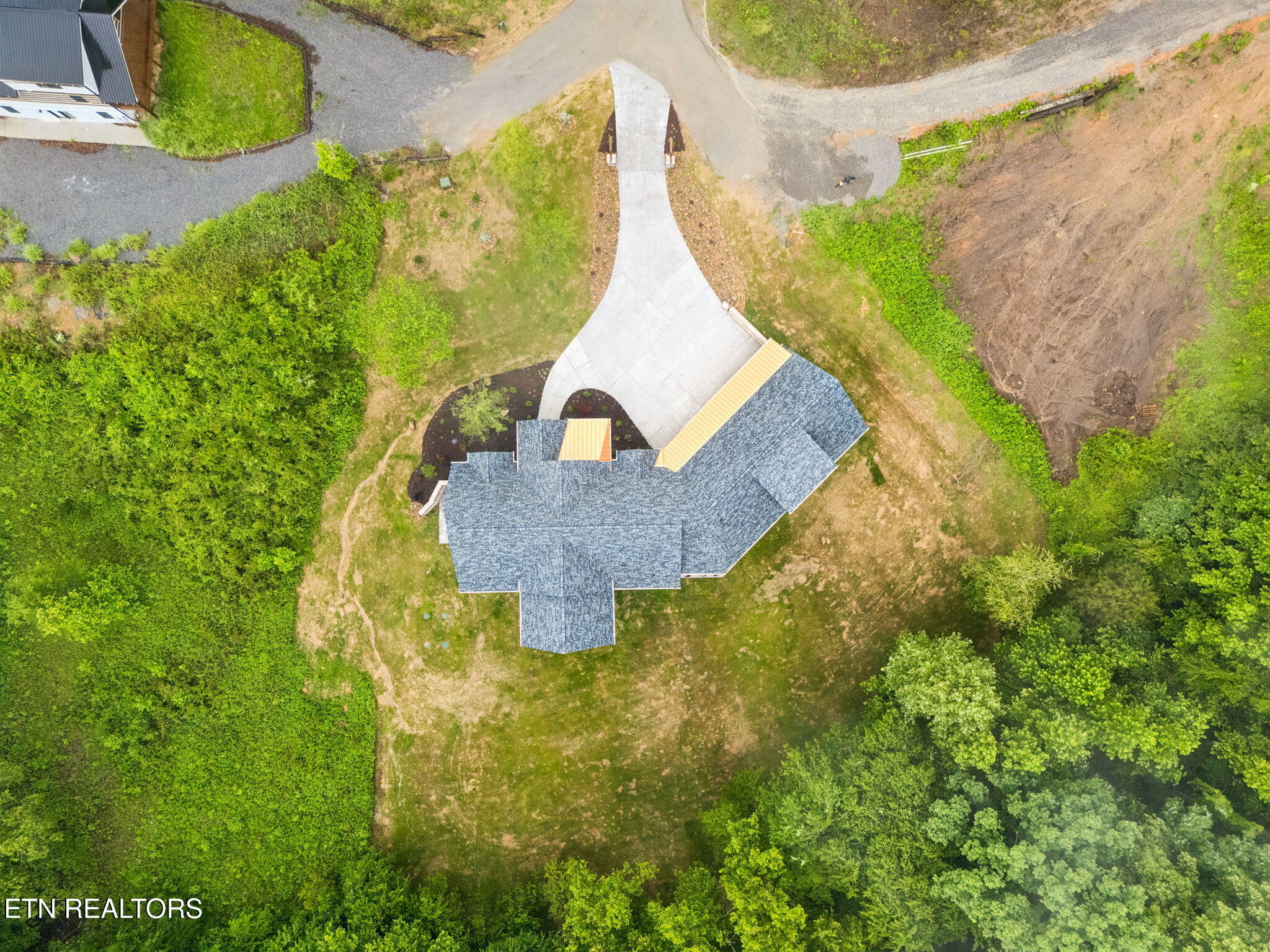 645 Douglas Ridge Drive Dandridge TN 37725