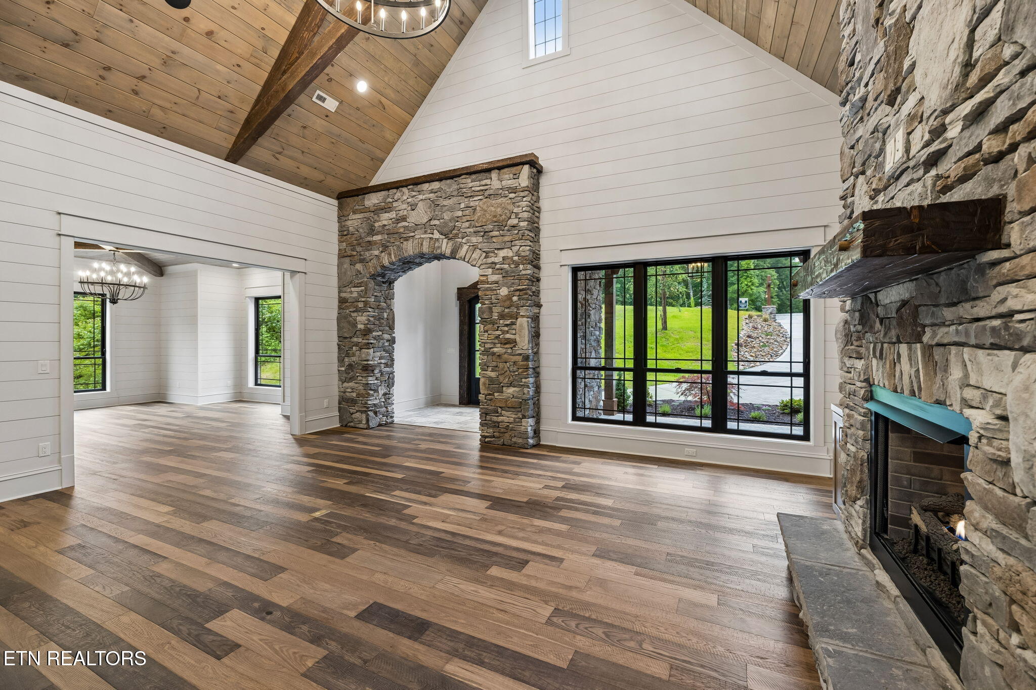 645 Douglas Ridge Drive Dandridge TN 37725