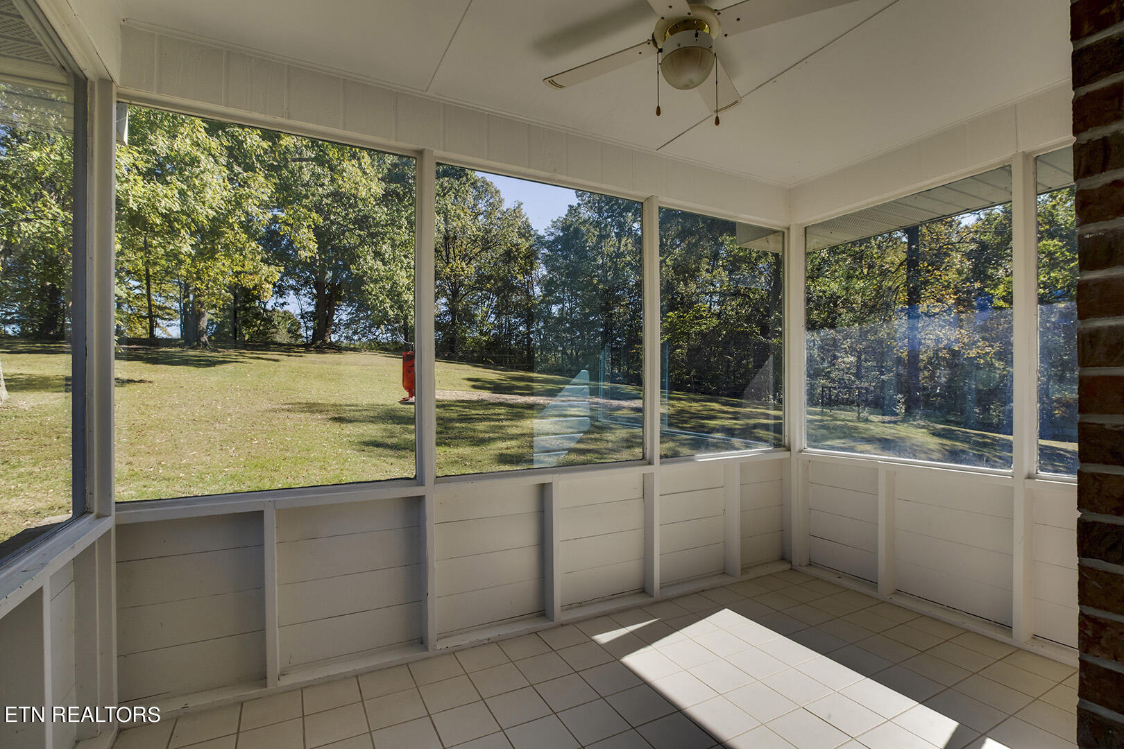 1050 Lawnville Road Kingston TN 37763