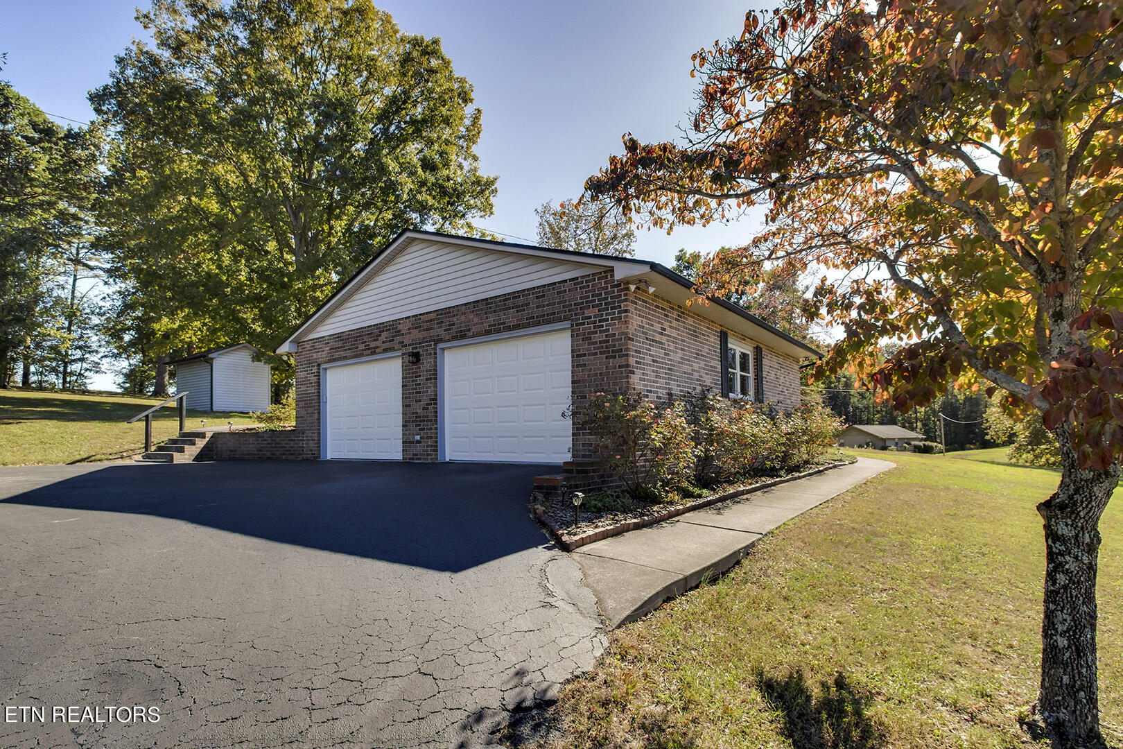 1050 Lawnville Road Kingston TN 37763