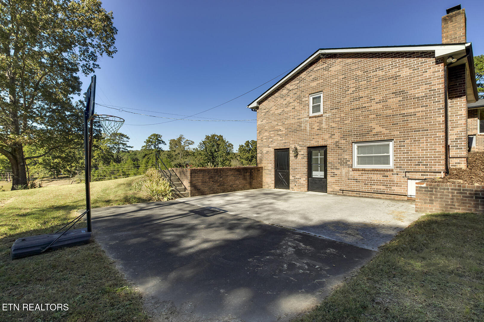 1050 Lawnville Road Kingston TN 37763