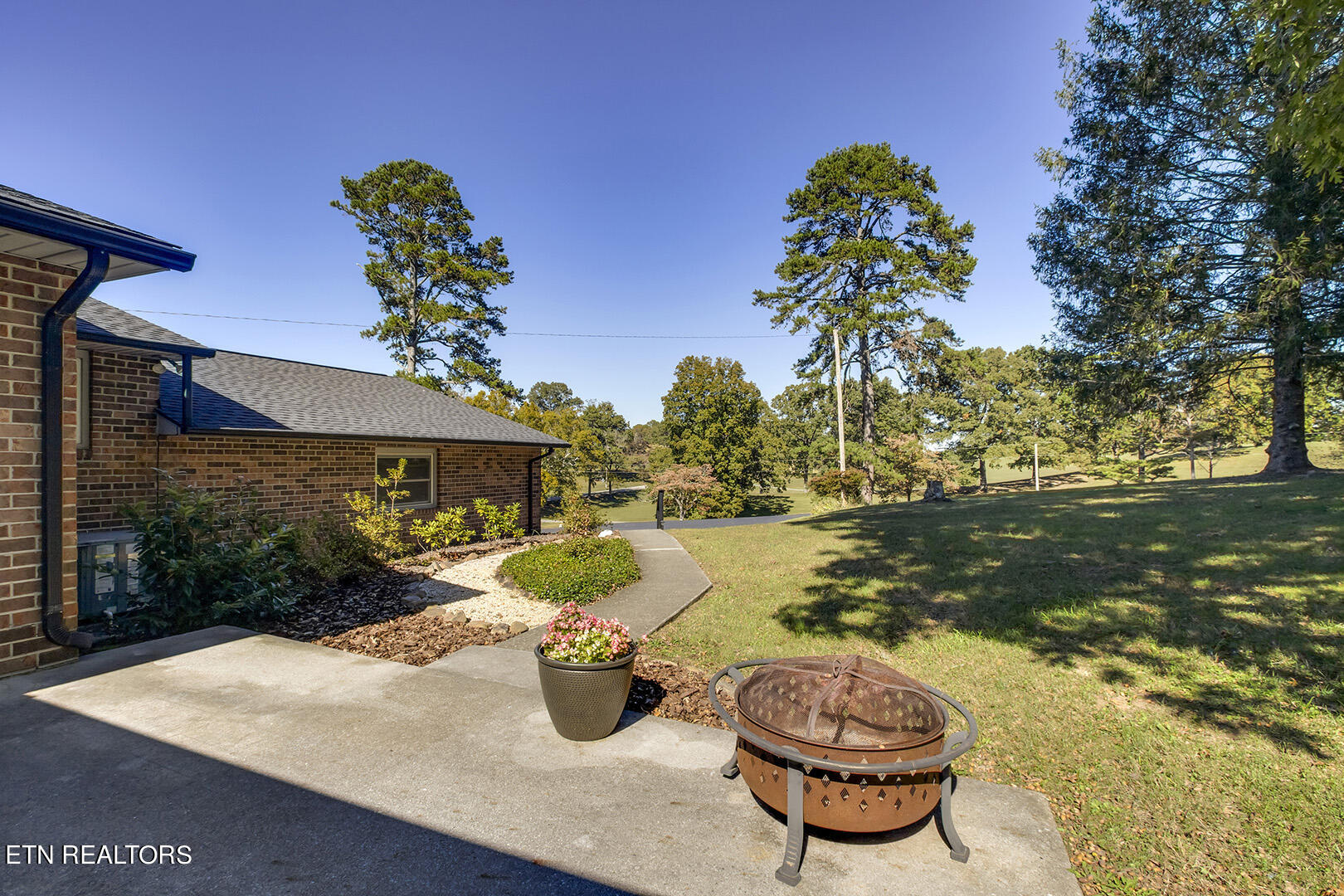1050 Lawnville Road Kingston TN 37763