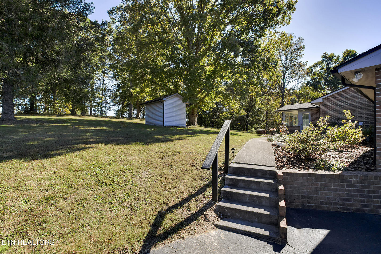 1050 Lawnville Road Kingston TN 37763