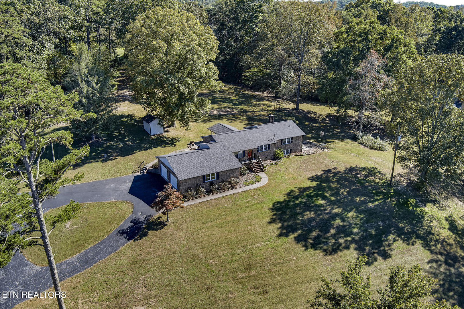 1050 Lawnville Road Kingston TN 37763