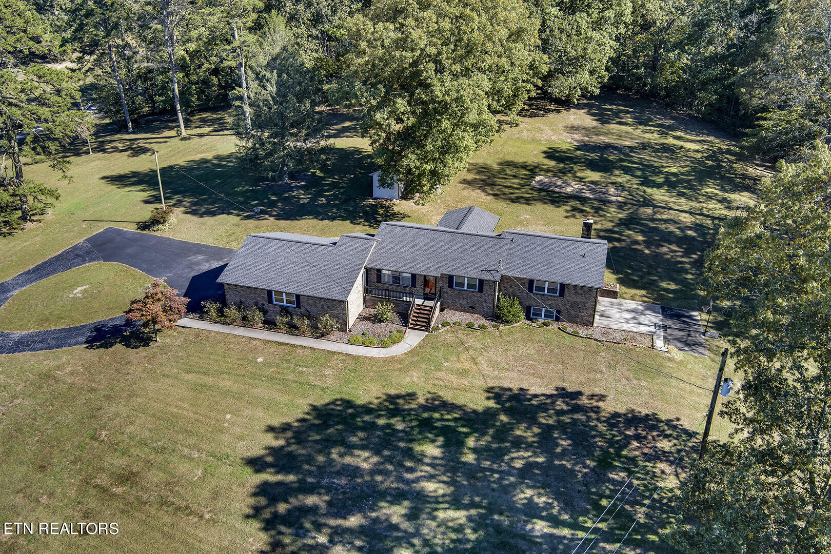 1050 Lawnville Road Kingston TN 37763