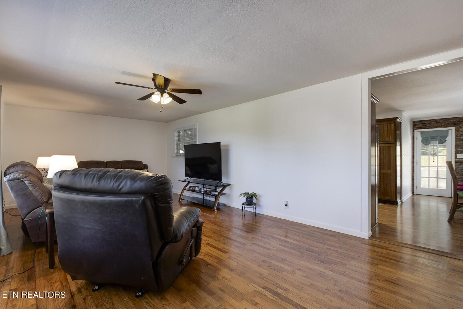 1050 Lawnville Road Kingston TN 37763