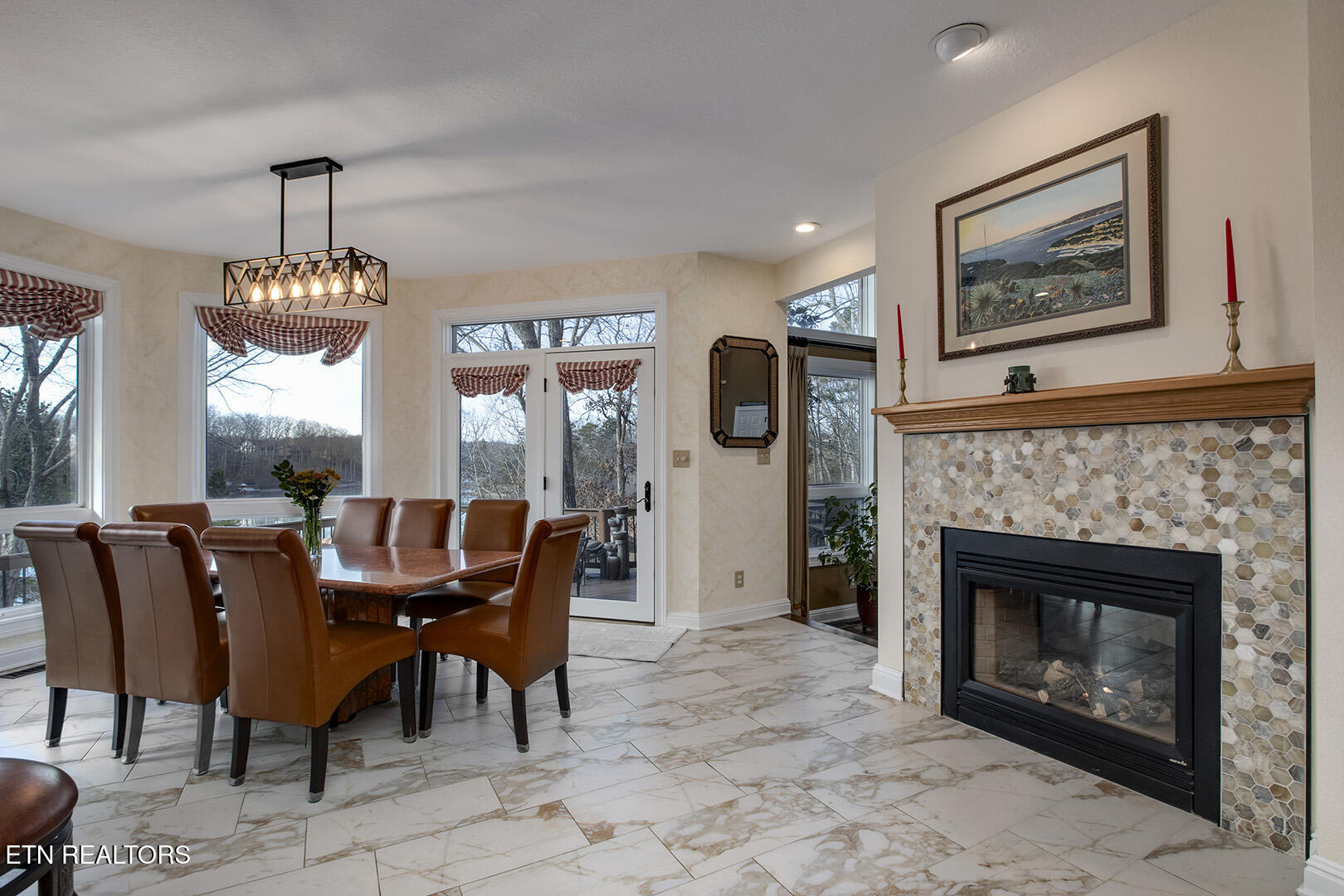 207 Amega Trace Loudon TN 37774