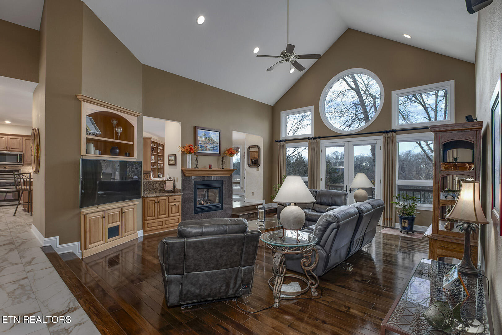 207 Amega Trace Loudon TN 37774