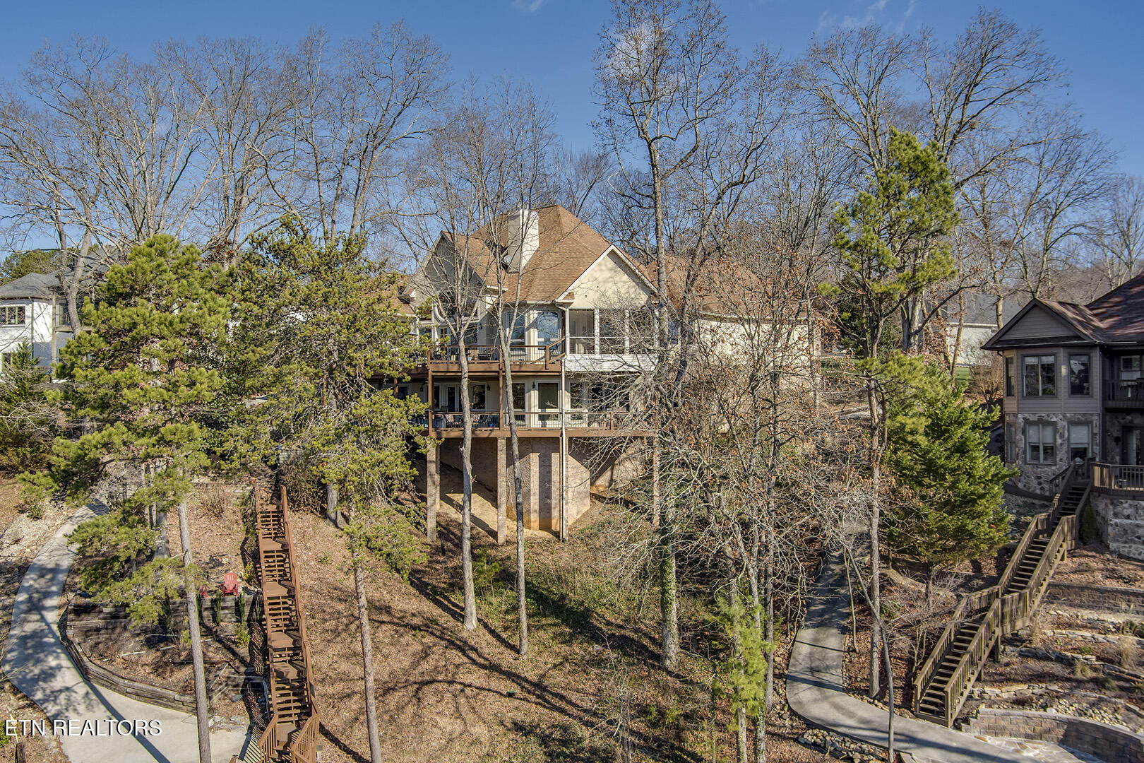 207 Amega Trace Loudon TN 37774