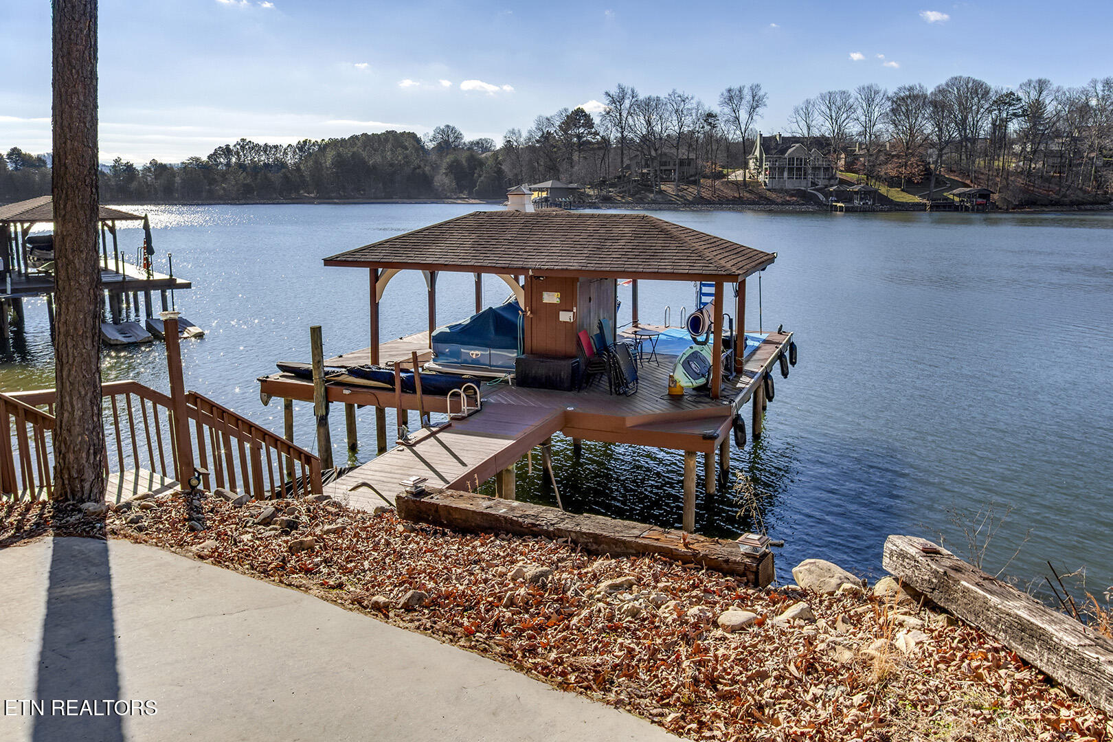 207 Amega Trace Loudon TN 37774