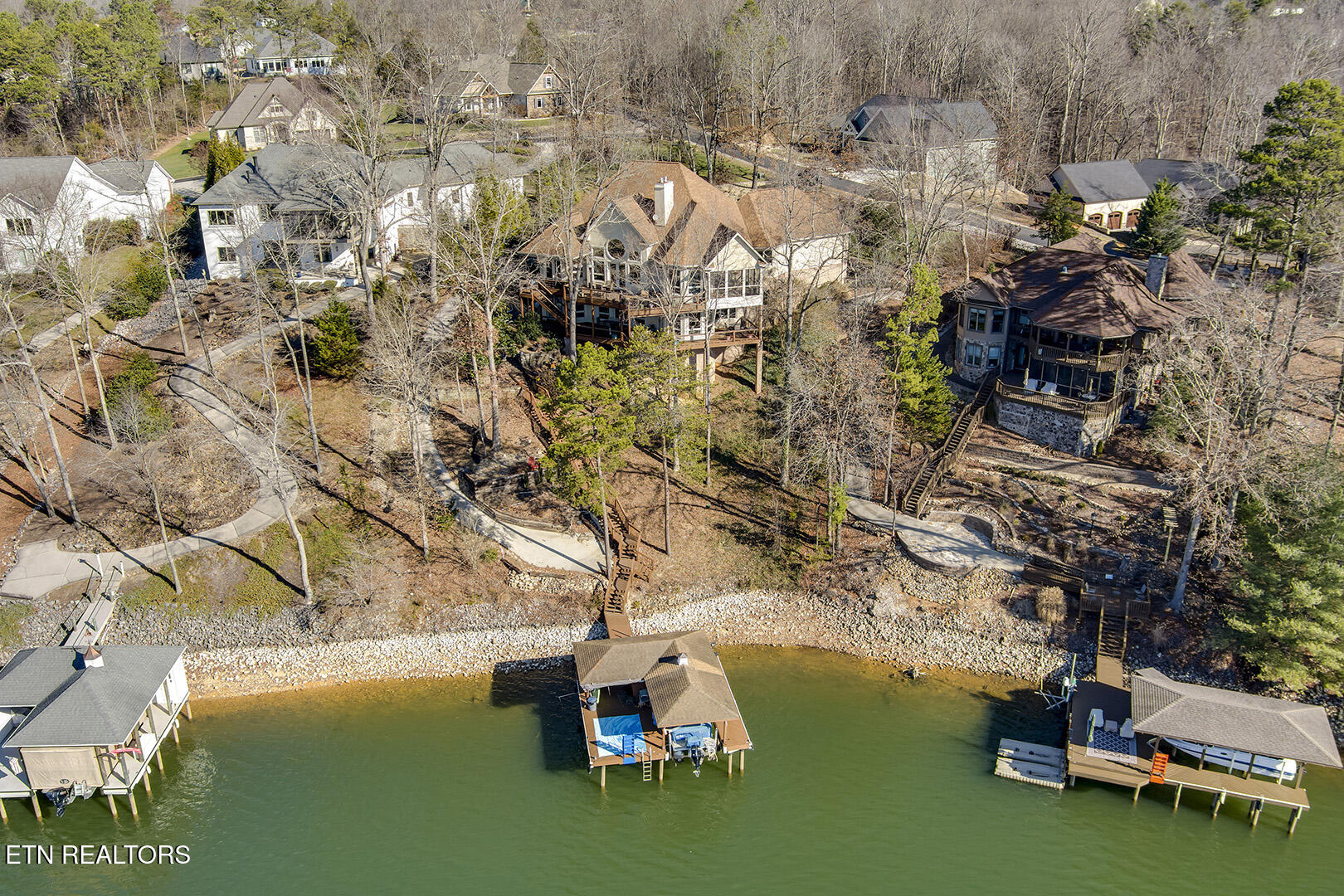 207 Amega Trace Loudon TN 37774