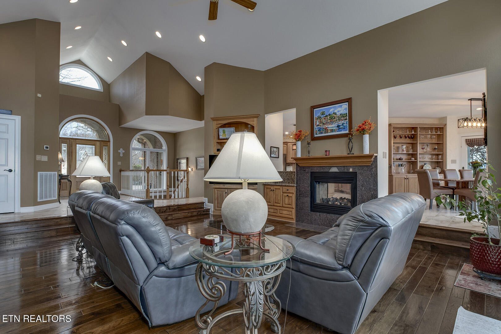 207 Amega Trace Loudon TN 37774