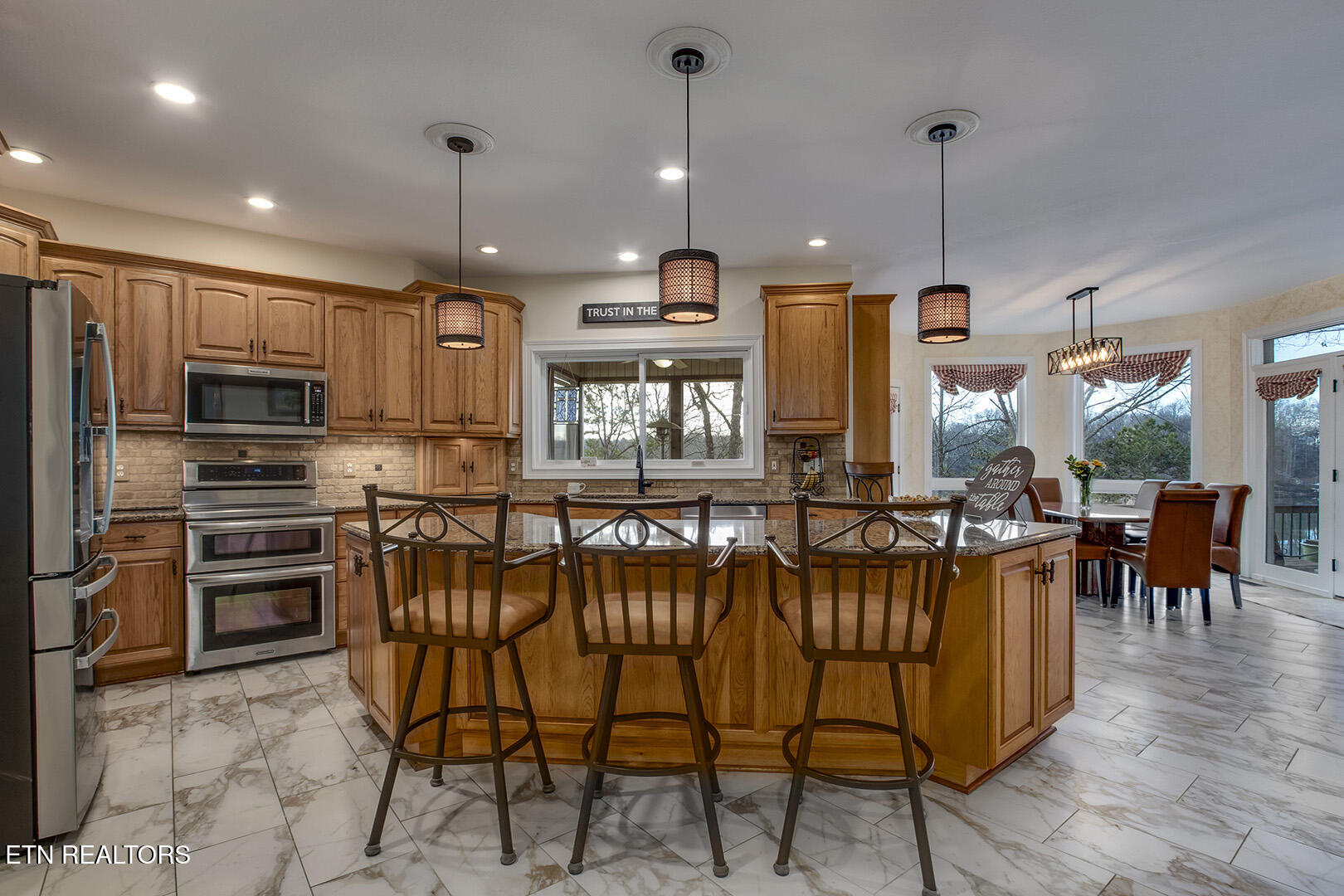 207 Amega Trace Loudon TN 37774