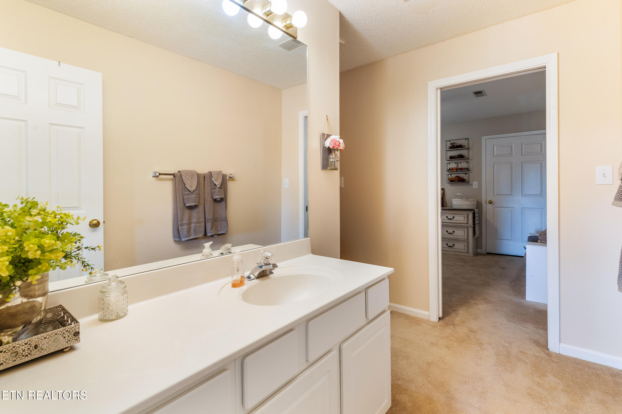 5217 Brig Lane Knoxville TN 37914