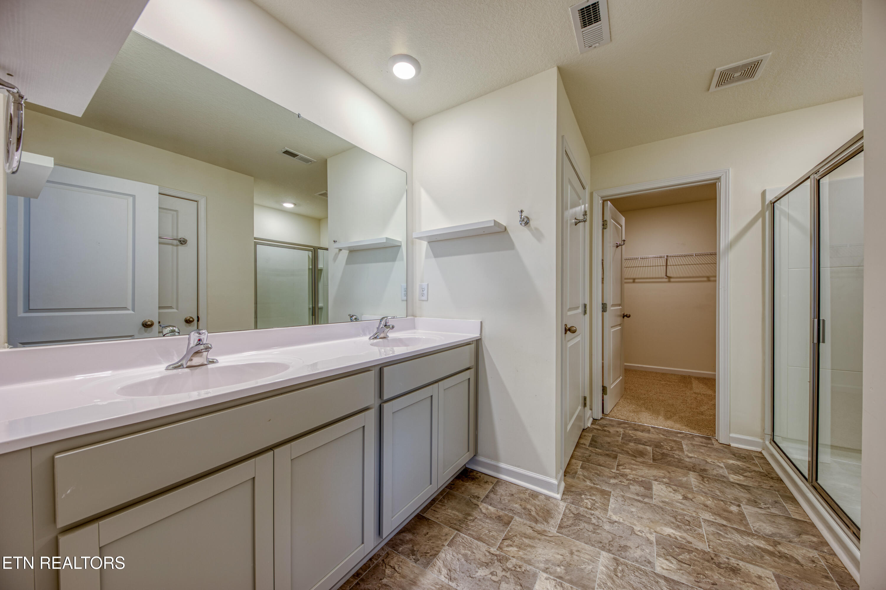 12010 Poppyseed Lane Knoxville TN 37932