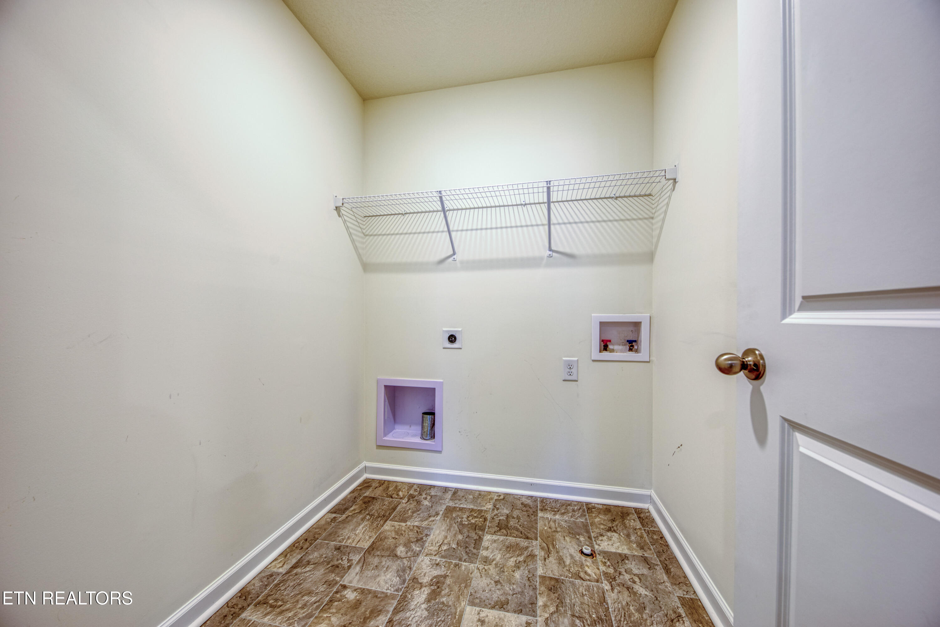 12010 Poppyseed Lane Knoxville TN 37932