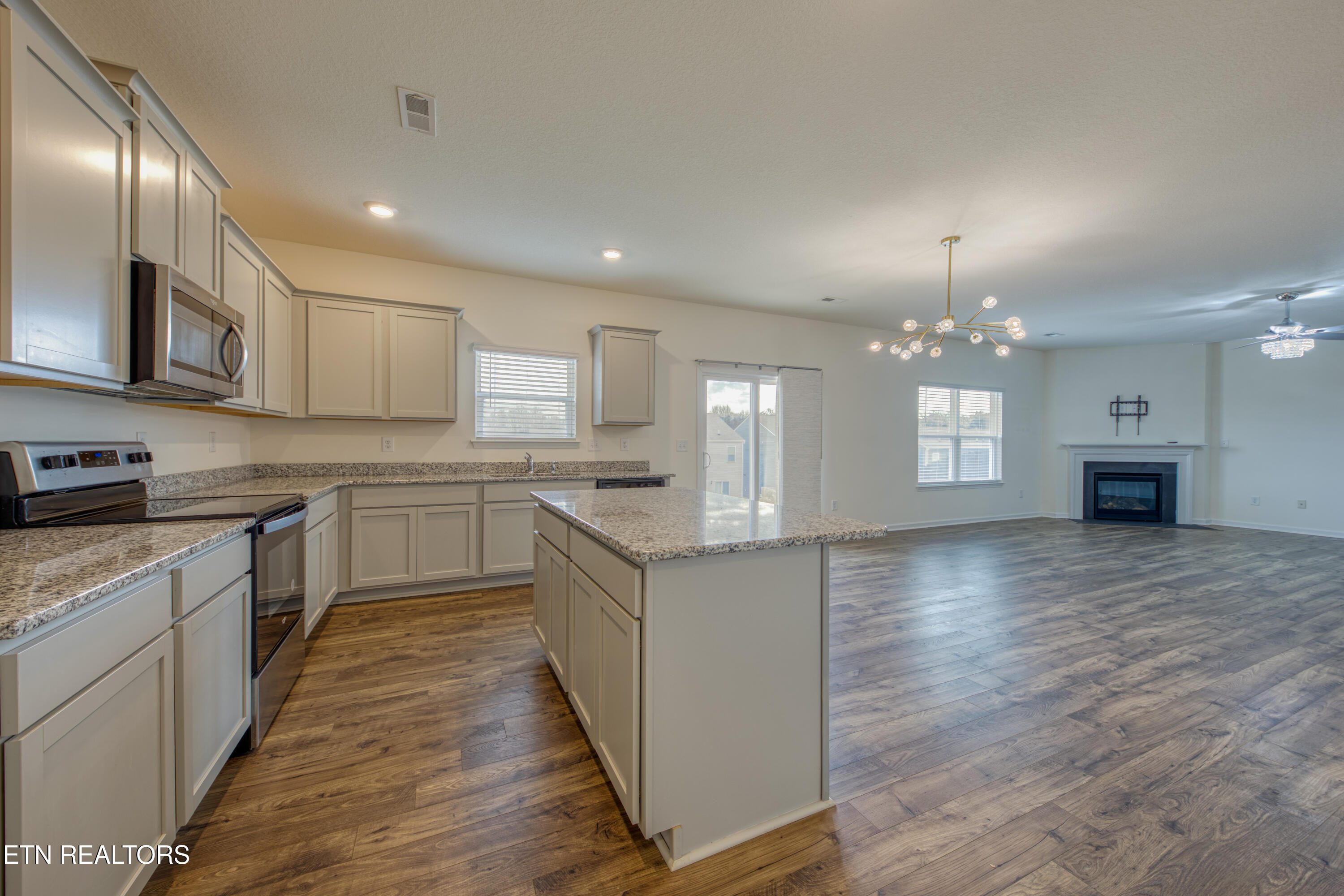 12010 Poppyseed Lane Knoxville TN 37932